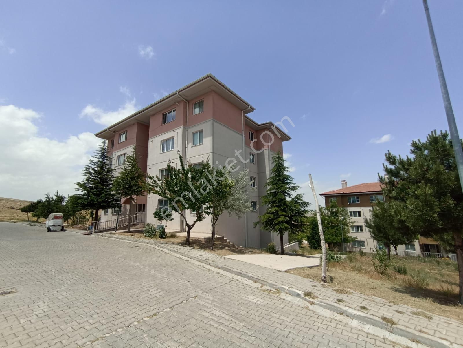 Meram Gödene Toki Konutlarında Arakat 2+1 Bakımlı Daire - Görsel 2