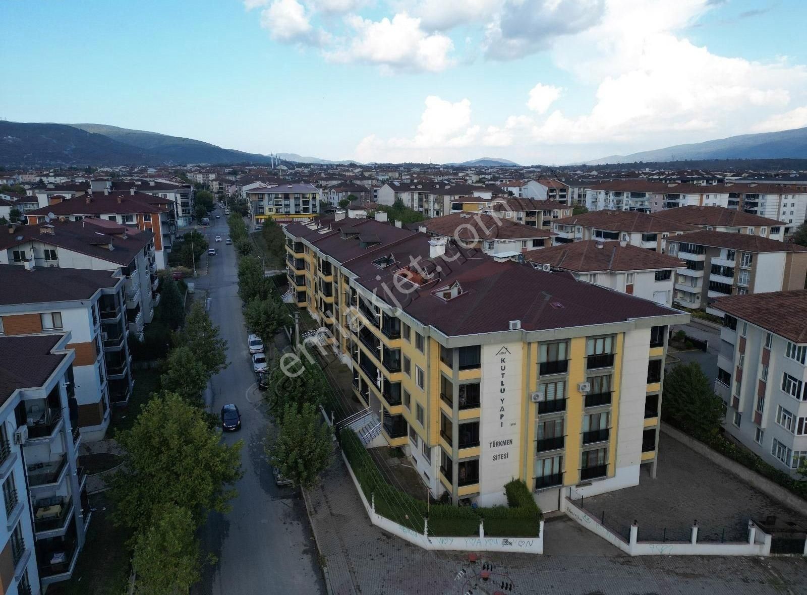 Siteiçi Ve Daha Fazla Kiralık Daireler Meriç Çayrak Gayrimenkul