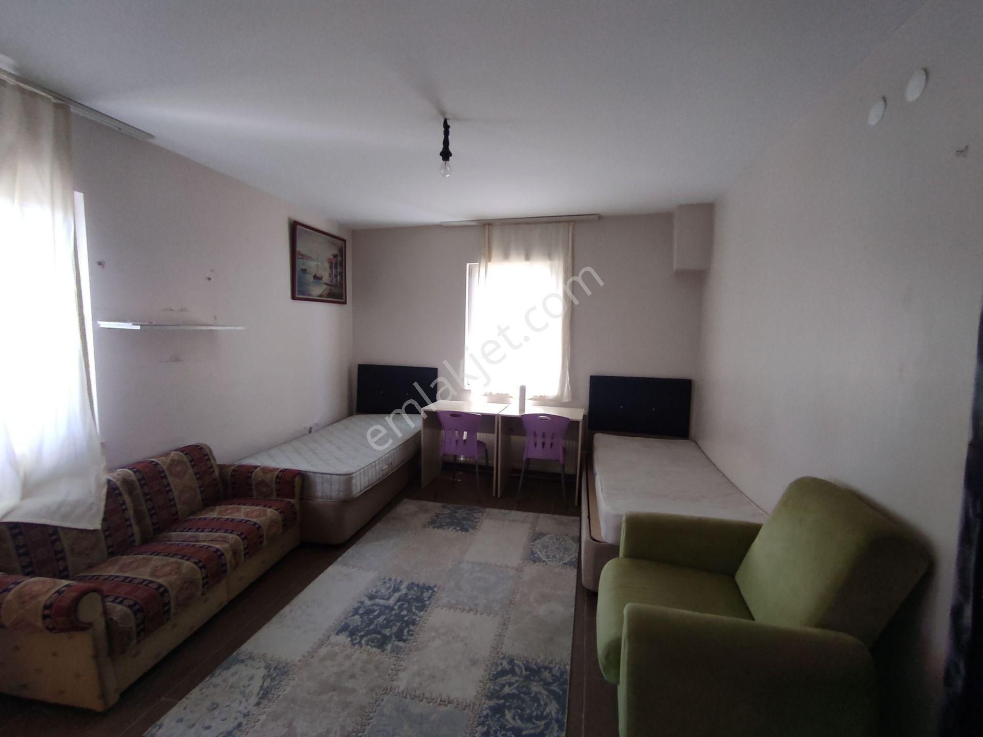 Sahibinden Öğrenciye Kiralık 1+1 Apart Daire