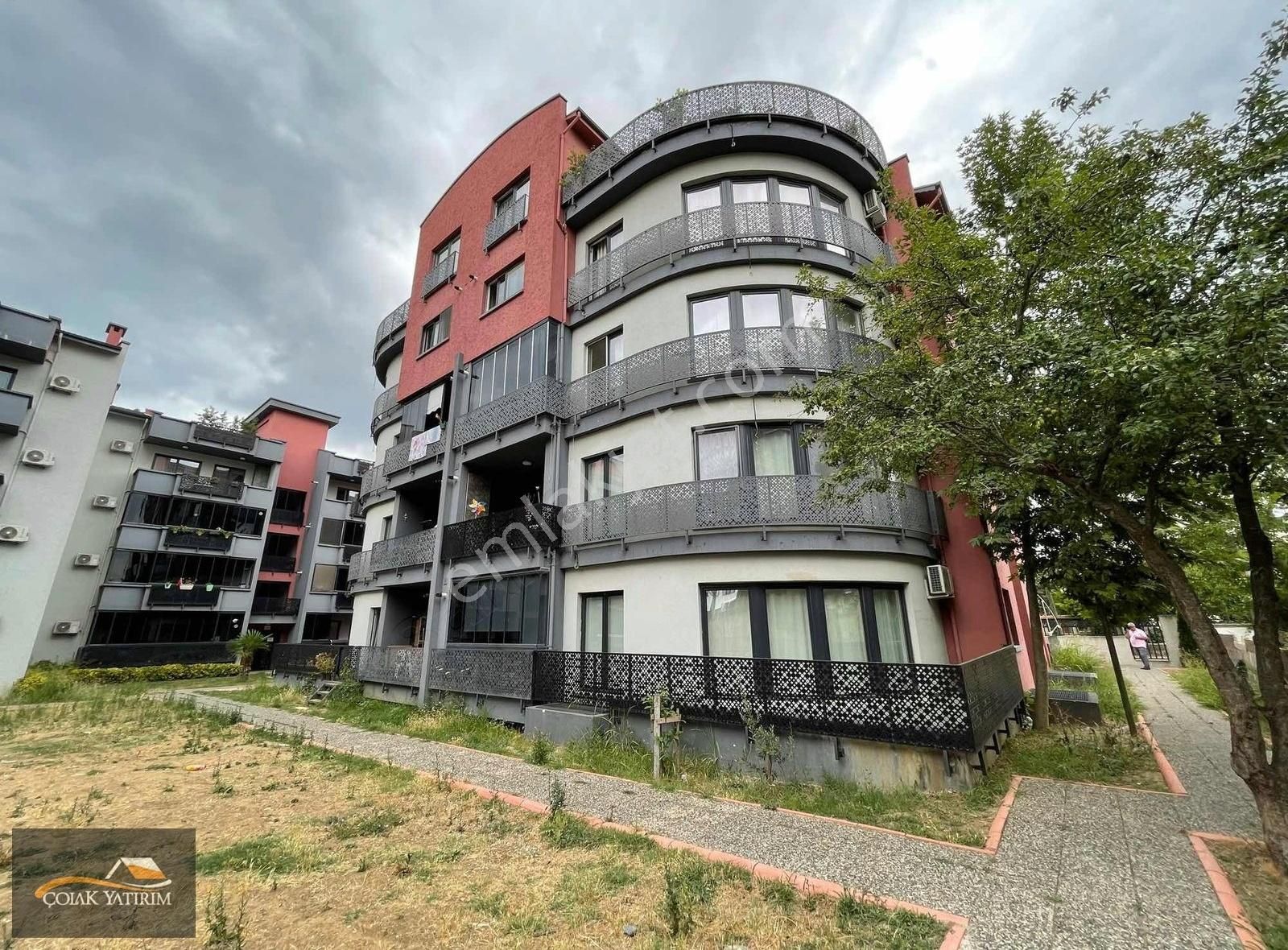 Yalova G.o.p Mh'de Kızıl Elma Evlerinde 4+1 Lüks Dublex Fırsatı