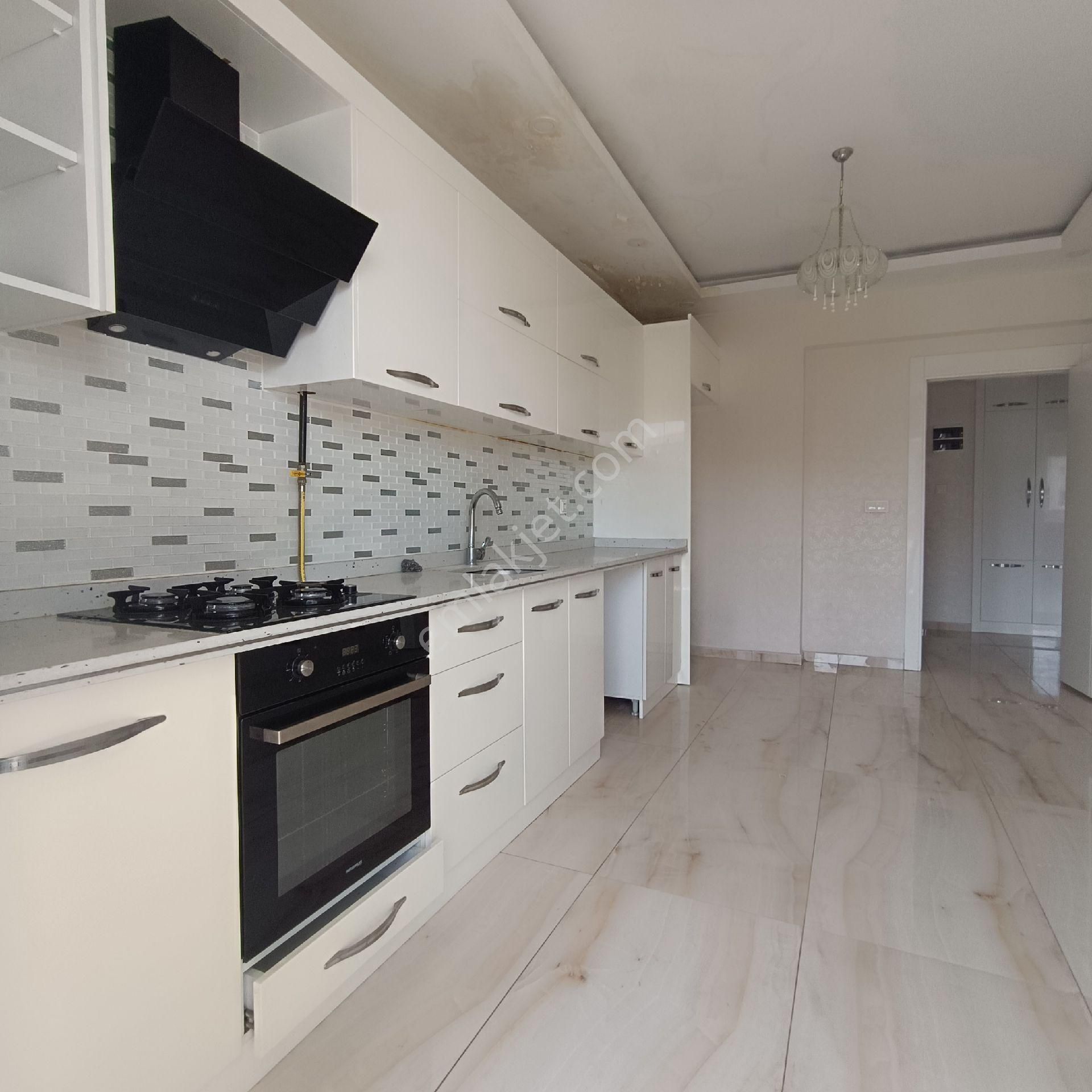 Gaziantep Merkez Fıstıklık 3+1 Ara Kat Kiralık Daire....