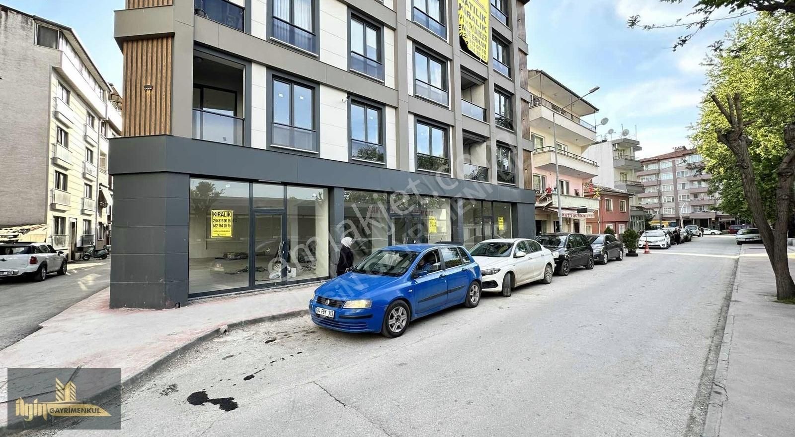 Merkez'de Kiralık 250m² Dükkan