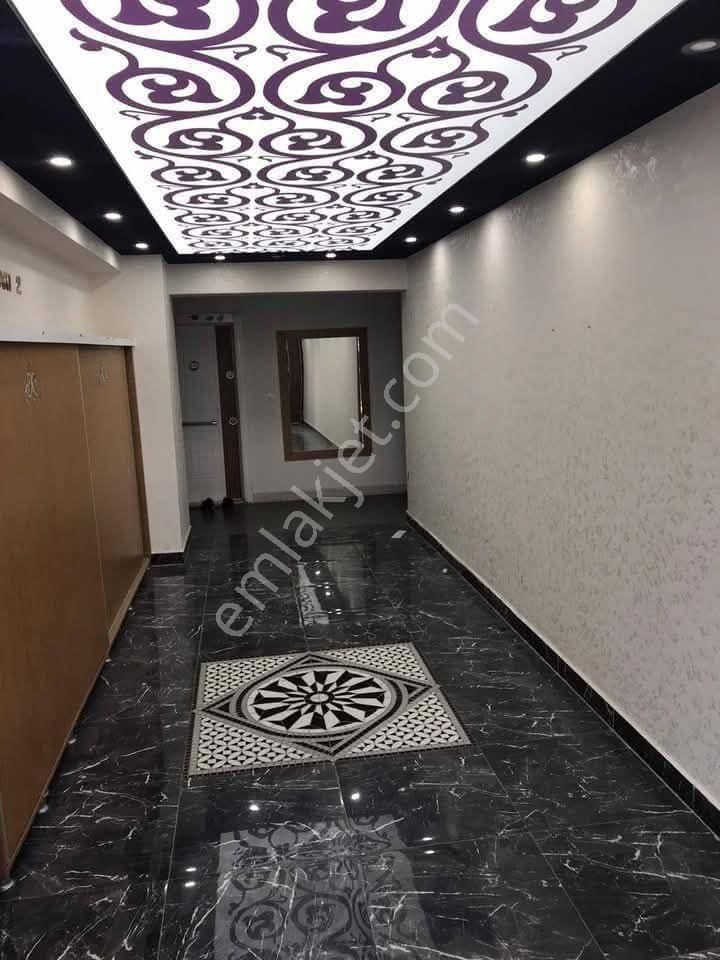 Aydın Nazilli İsabeyli Mahallesi'nde 2+1 Eşyalı Doğalgazlı Balkonlu Kiracılı Satılık Daire