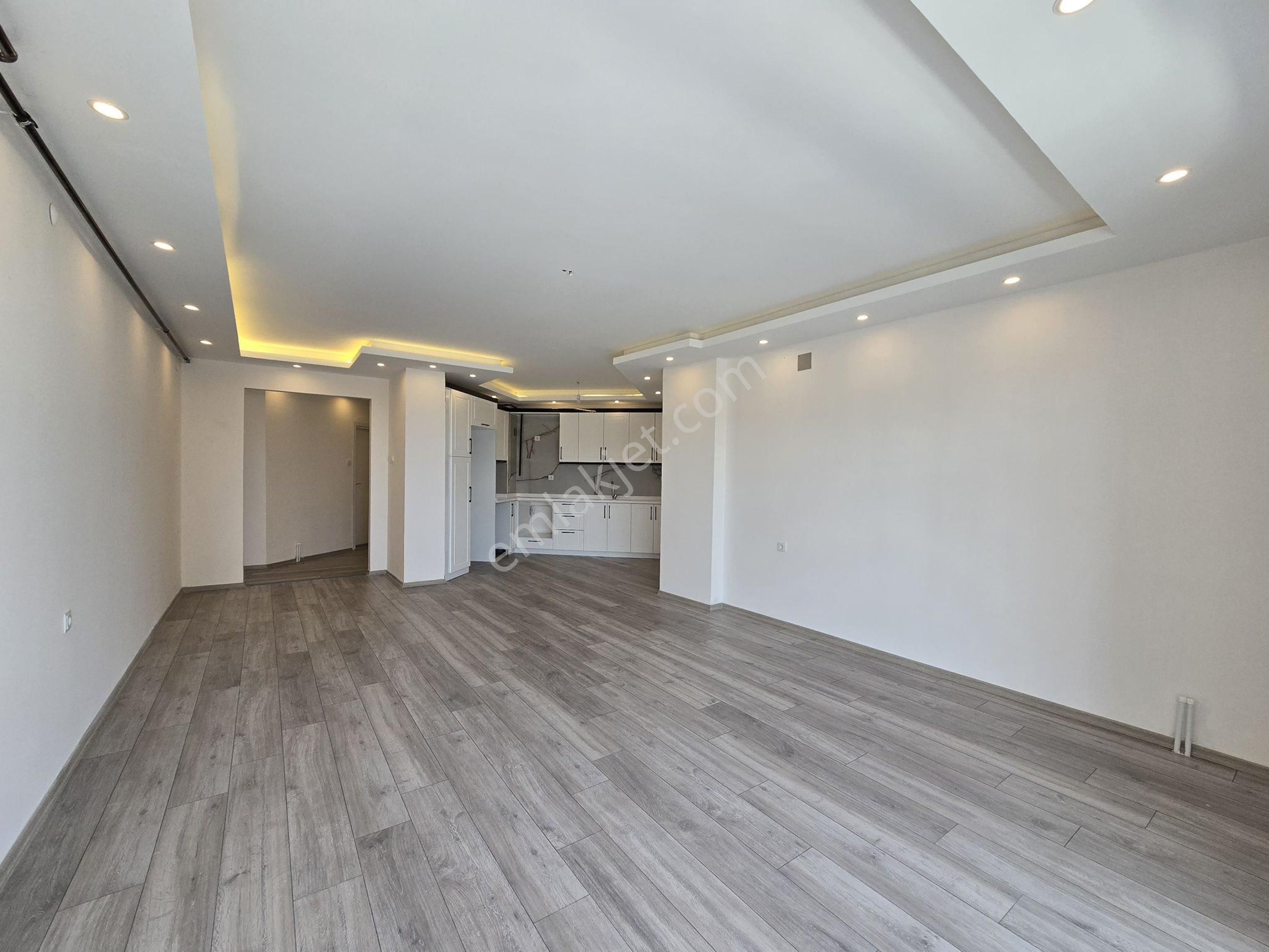 Mederes Mahallesinde 2+1 Geniş Oturumlu Deniz Manzaralı Daire - Görsel 12