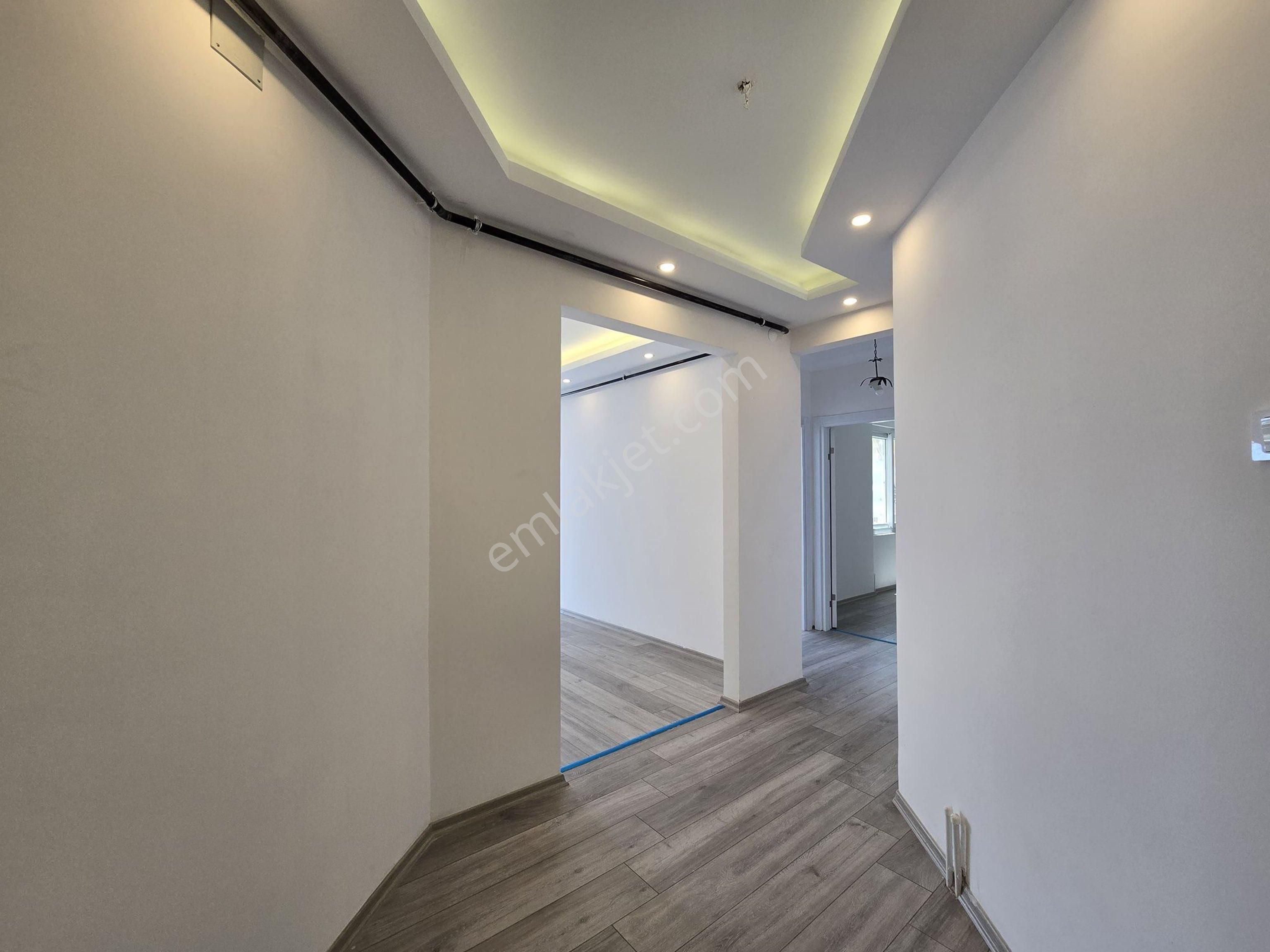 Mederes Mahallesinde 2+1 Geniş Oturumlu Deniz Manzaralı Daire - Görsel 10