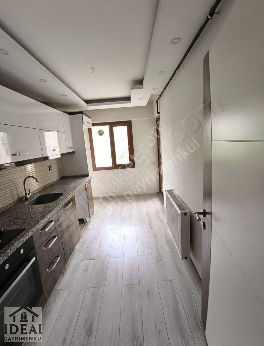 Manisa Alaybey Ana Cadde Üzeri 1balkon 3+1 100m2 Lüx Daire 28000