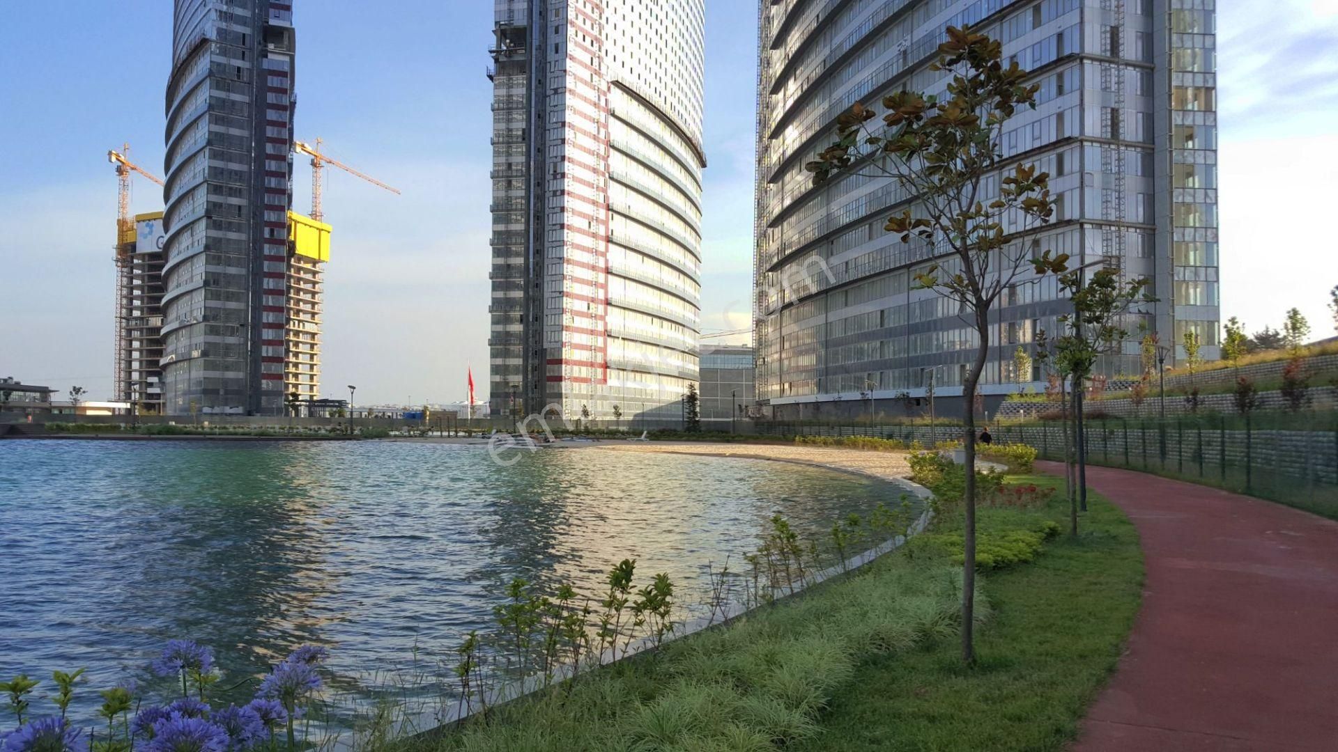 Bahçeşehir Kozapark Kınalı Blok'ta.. Balkonlu 2+1 Ferah Daire