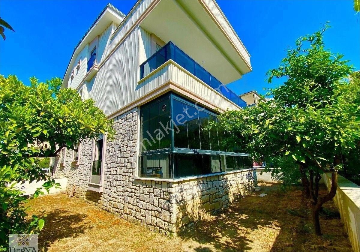 Derya Gayrimenkul'den Akçay Yeni Mahalle'de Denize Yürüme Mesafesinde 3+1 Lüks Villa