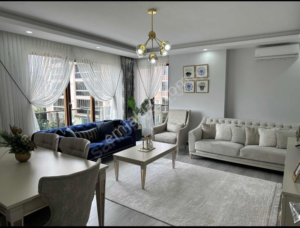 Emlak Konutları Bölgesinde 2+1 Lüx Site İçinde Satılık Daire