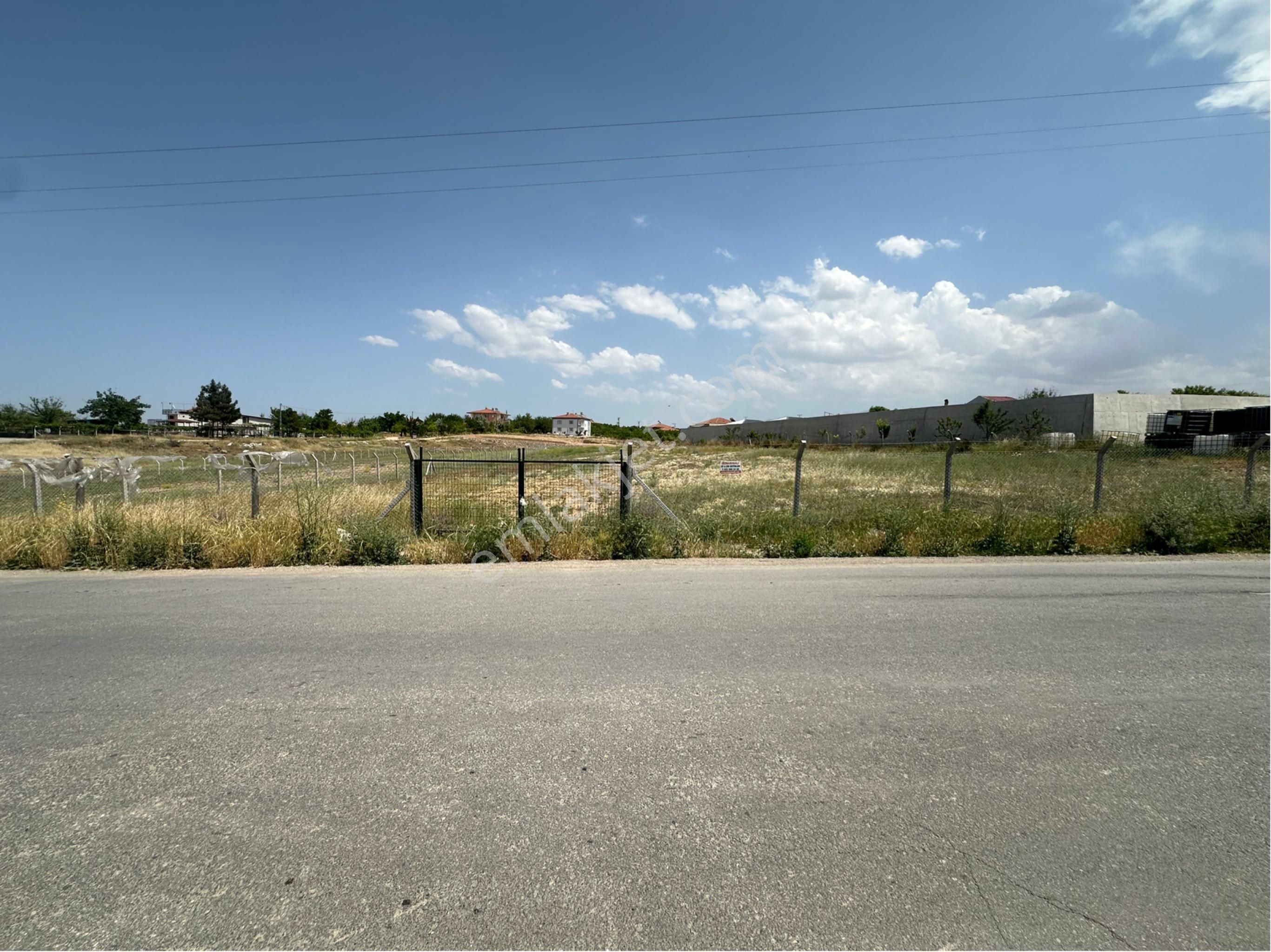 Şehir Mezarlığı Yakının’da Yaka Mahallesin’de Kiralık 4 Dönüm Arsa - Görsel 2