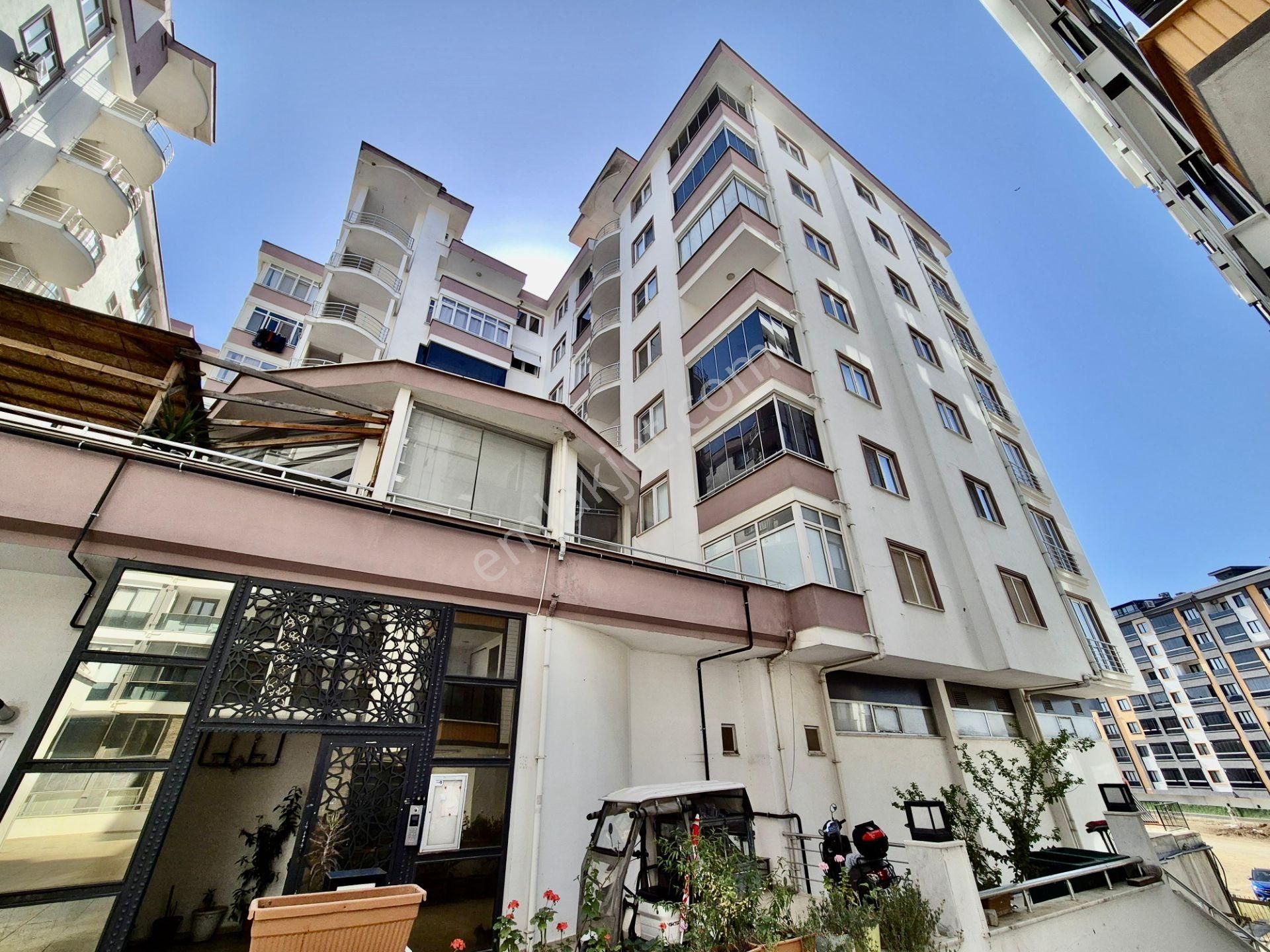 ▓karabuluttan▓kadıköy'de Doğanın İçinde Arakat & Ayrı Mutfak 3+1 Satılık Daire