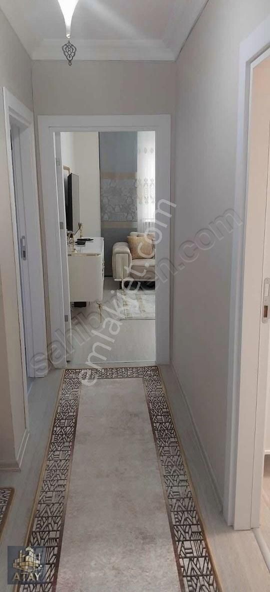 İncirli Caddesi Masrafsız 2+1 Satılık Ara Kat Daire