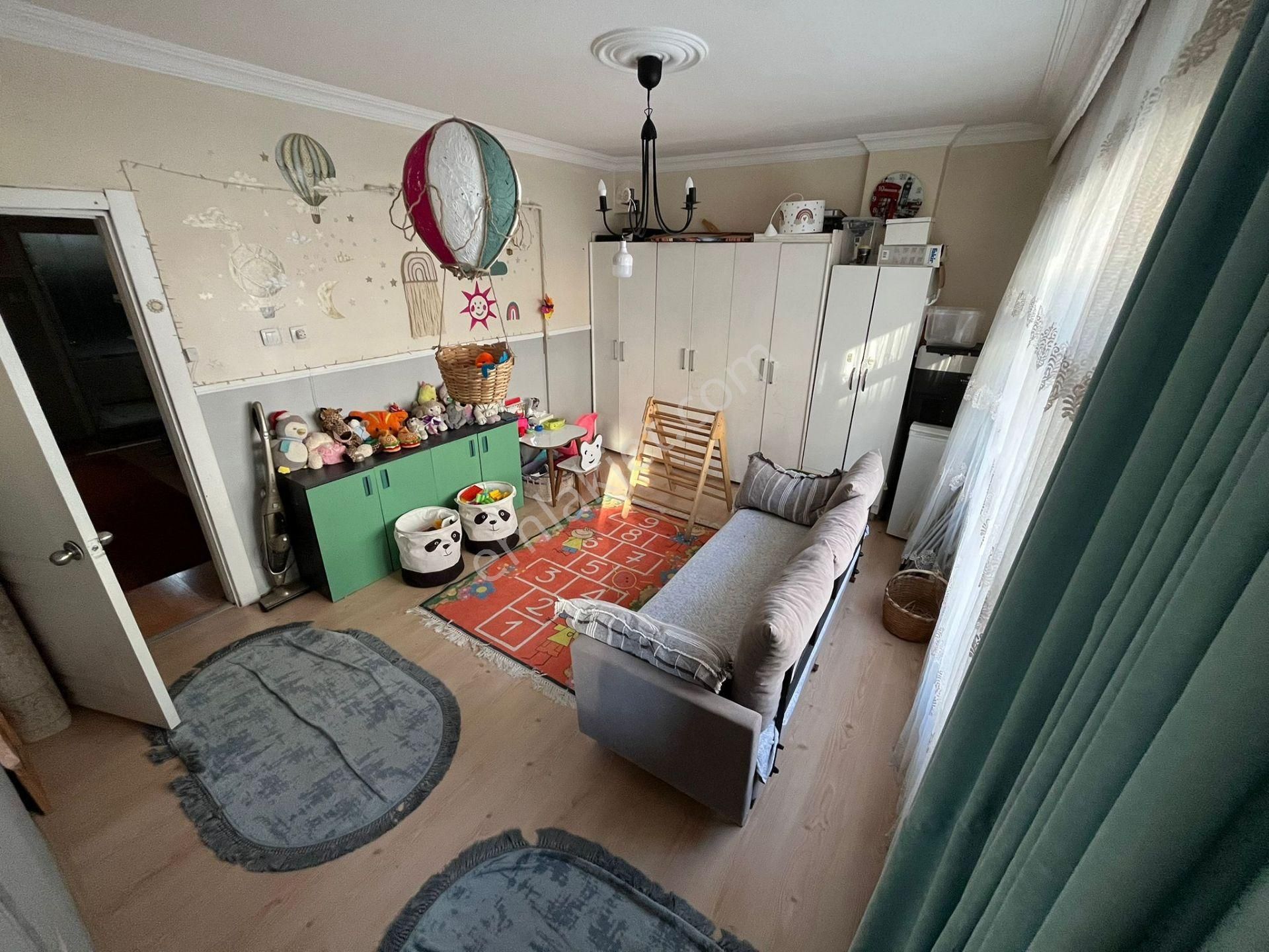 Pusula İnş.tan 50.yılda 120m 2+1 3.kat Satılık Daire