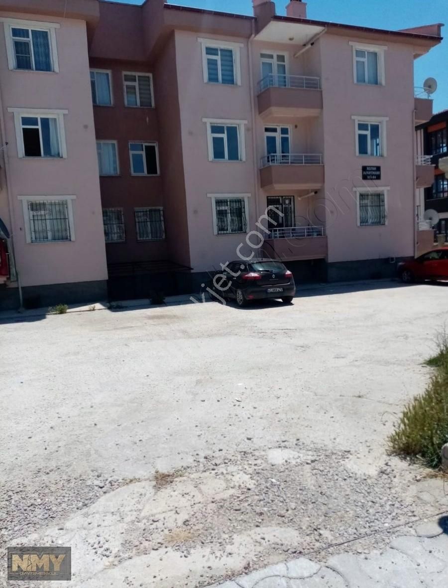 Kosova Mah. Satilik 3+1 Daire.