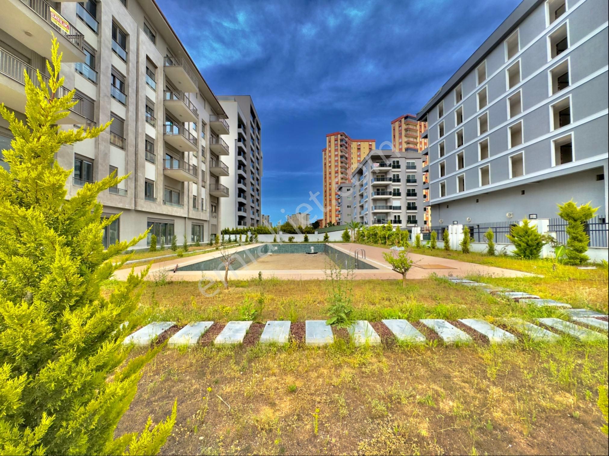 Antalya Aksu Altıntaş Mah 2+1 Eşyalı Havuzlu Sıfır Satılık Daire