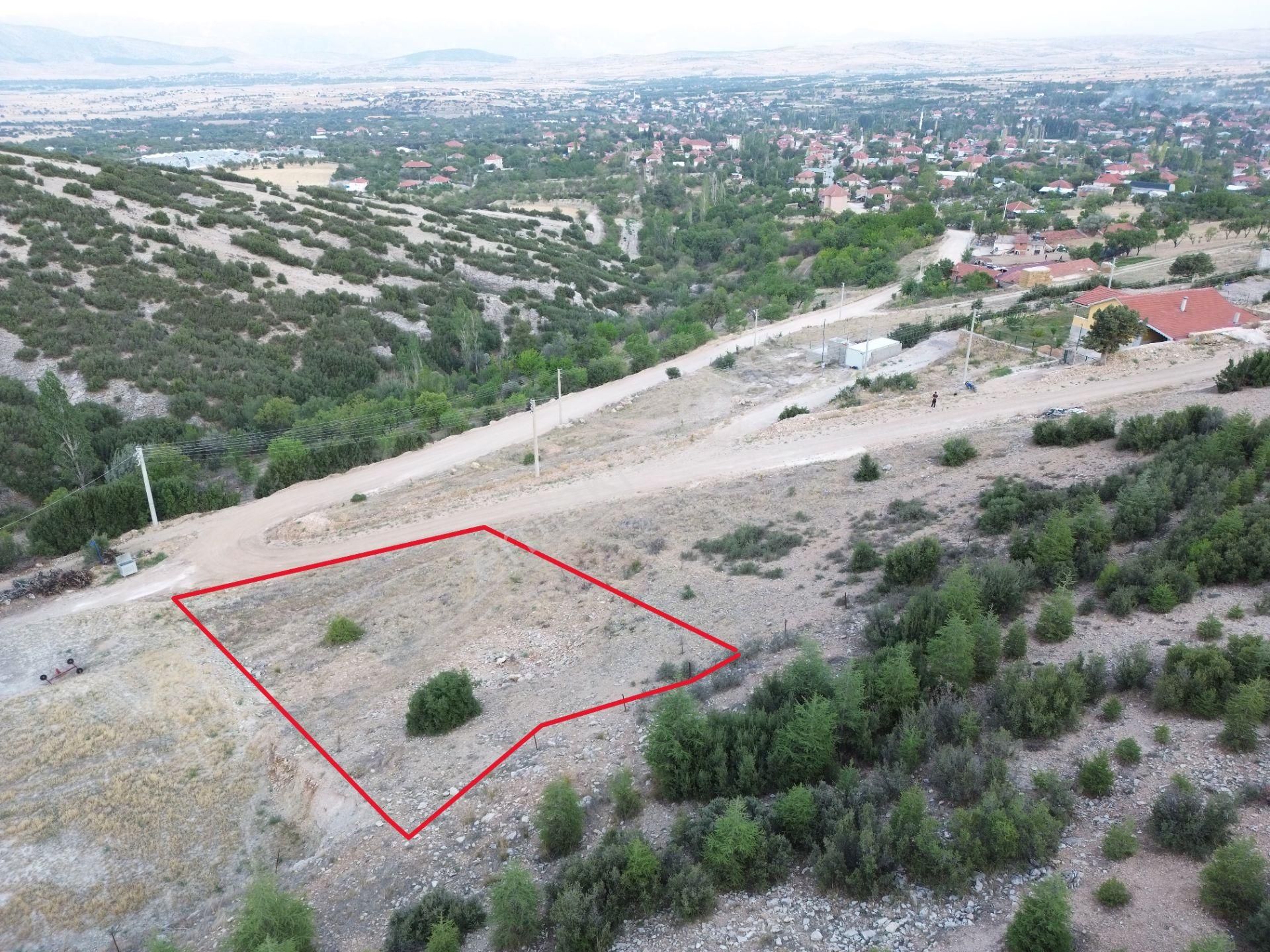 Korkuteli Yeltende 500 M2 Teras Manzaralı Parsel