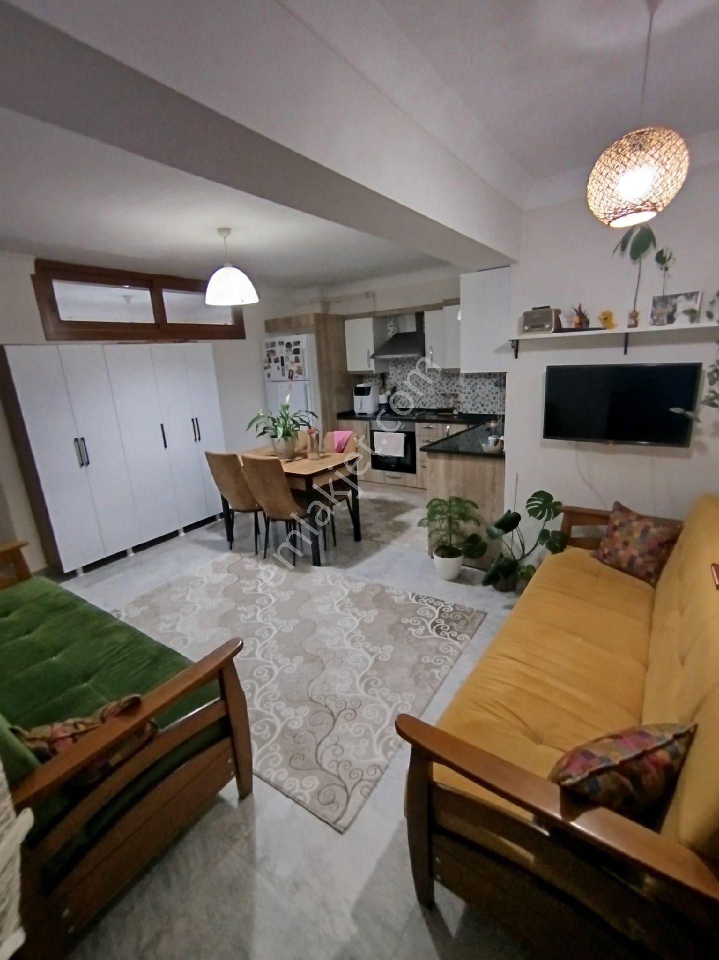 Yeni Mahallede 3+1 Açık Mutfaklı 110m2 Arakat 9 Yıllık Bina