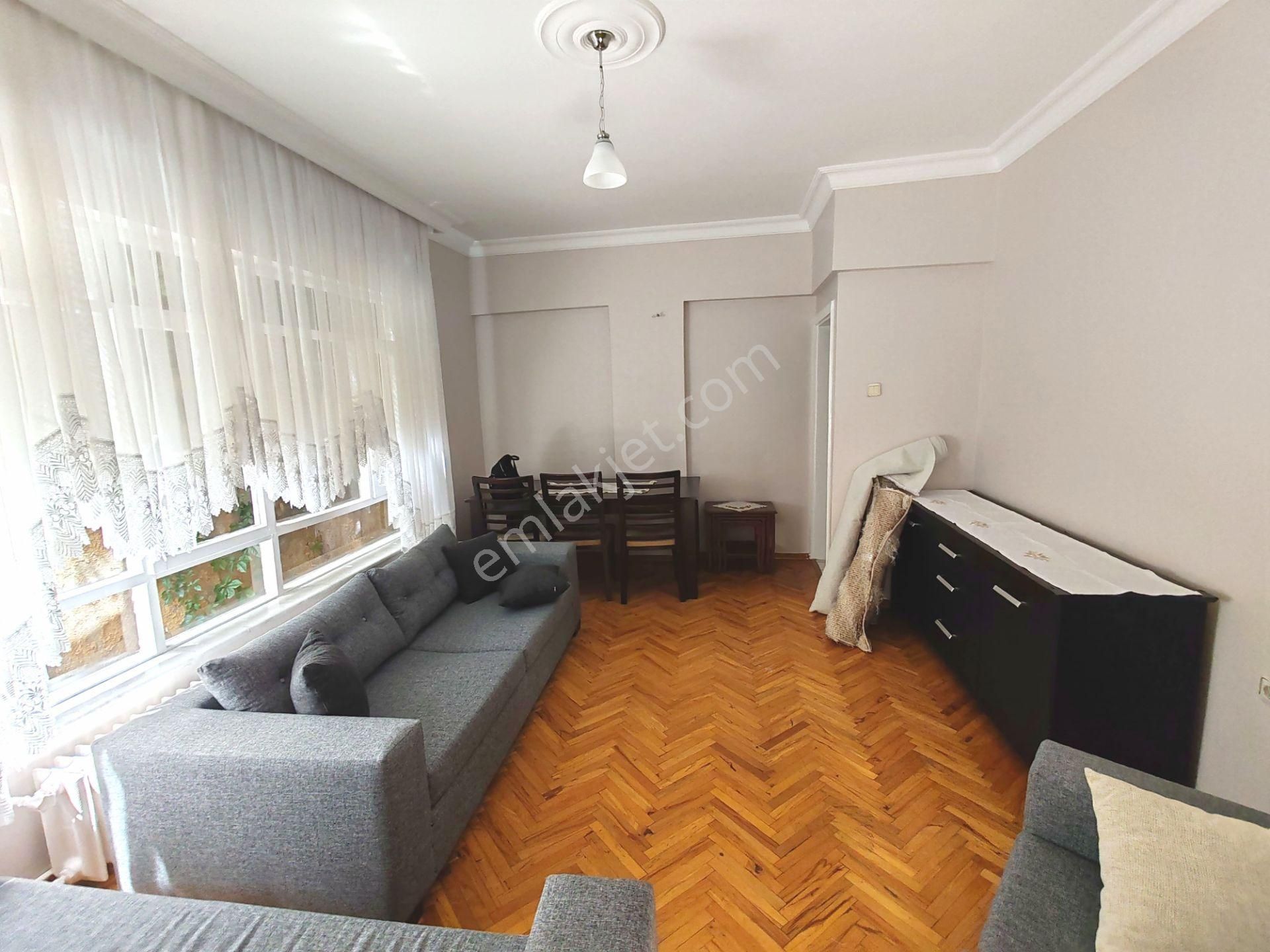 Sahibinden Ankaranın Merkezinde Kızılaya, Tunalıya Ted Ünv. Yakın Eşyalı Temiz 2+1 Kiralık