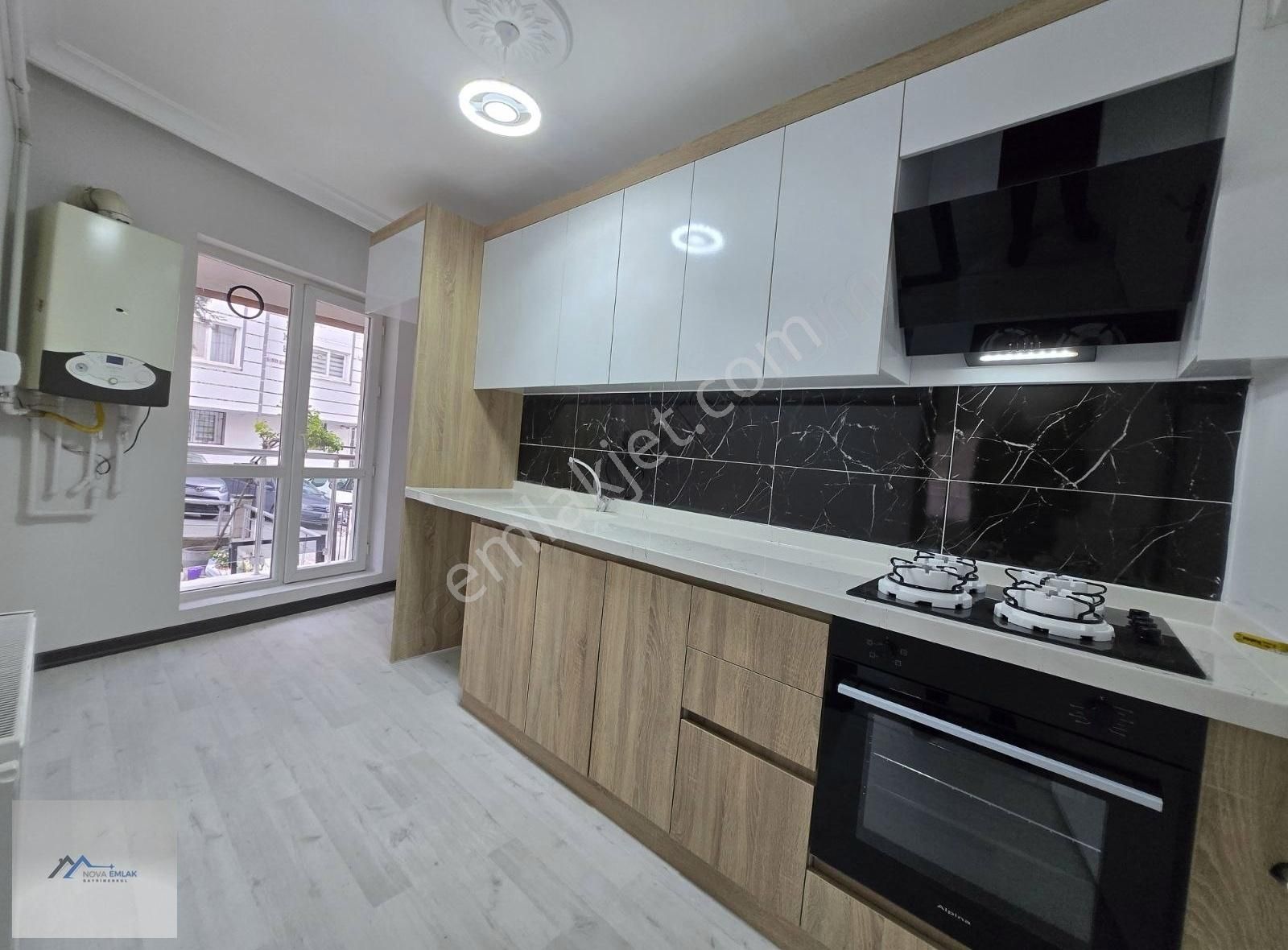 30 Ağustos Mah. Tek Tapu İki Adet 1+1 Satılık Daire Full Yapılı
