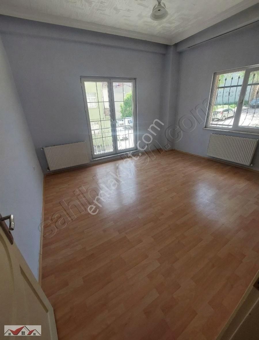 Seçkin'den İsmetpaşa Da Geniş Kullanışlı Kiralık 2+1 Daire