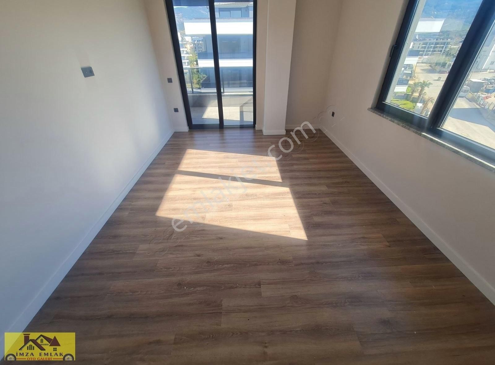 Alanya Oba Merkezde 5 Oda 1 Salon Ayrı Mutfaklı Sosyal Alanlı - Görsel 19