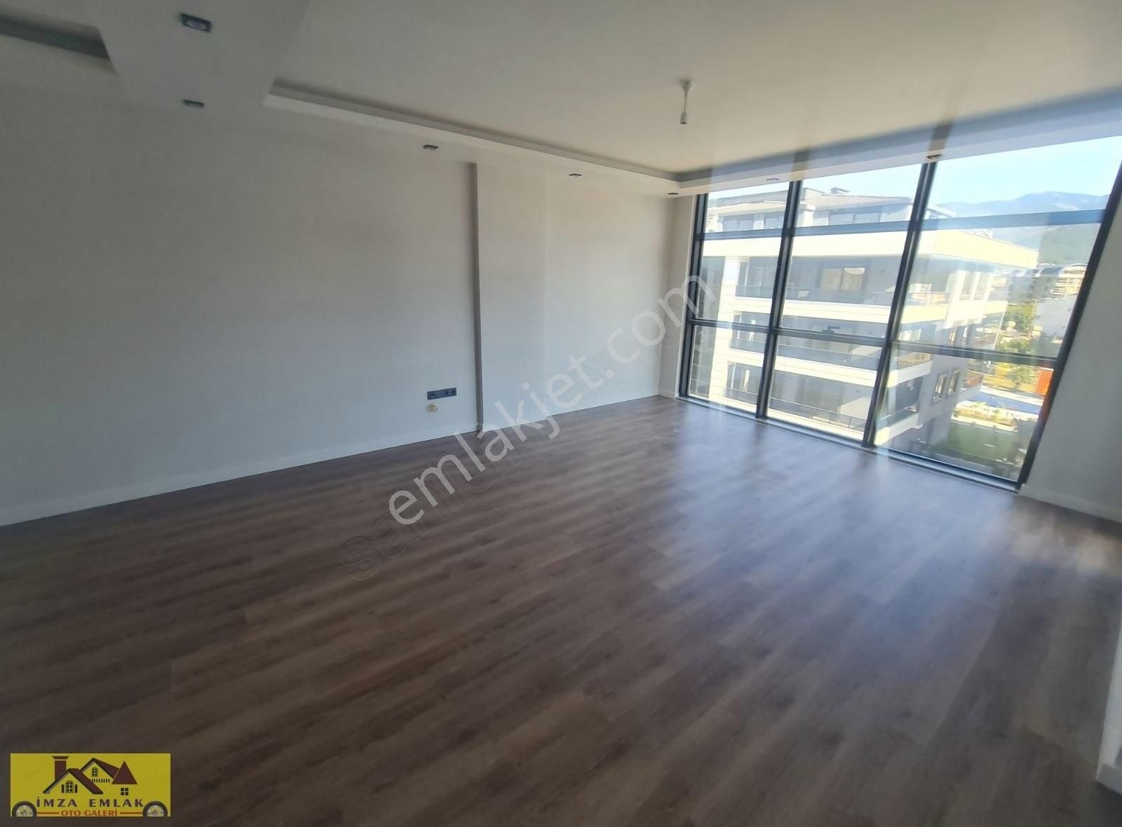 Alanya Oba Merkezde 5 Oda 1 Salon Ayrı Mutfaklı Sosyal Alanlı - Görsel 25