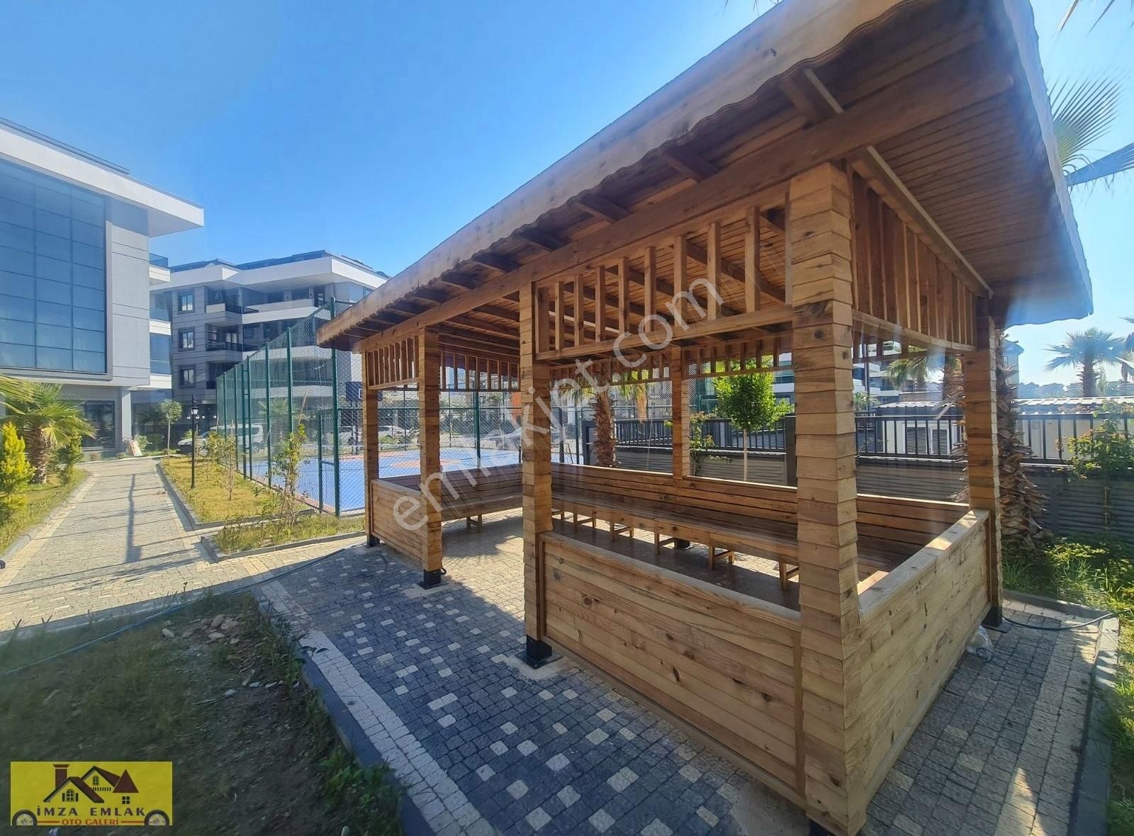 Alanya Oba Merkezde 5 Oda 1 Salon Ayrı Mutfaklı Sosyal Alanlı - Görsel 13