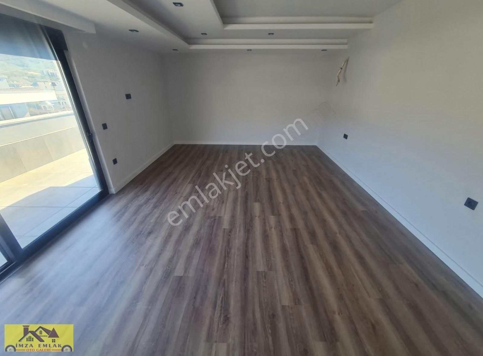 Alanya Oba Merkezde 5 Oda 1 Salon Ayrı Mutfaklı Sosyal Alanlı - Görsel 33