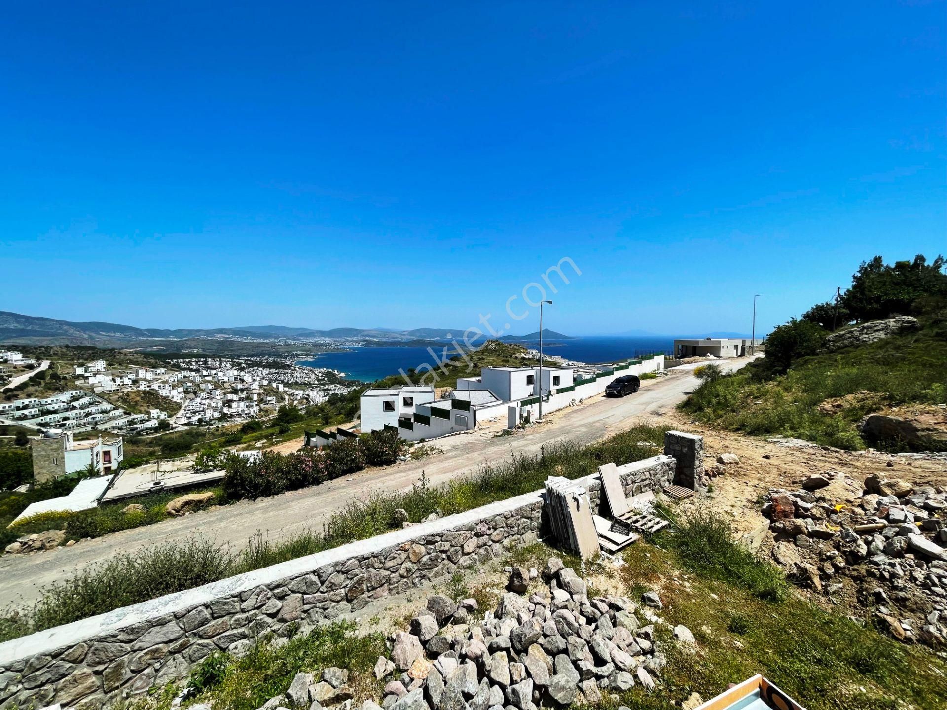 Bodrum Karga Plajı 5 Dk.sıfır Teraslı 150m2 Dublex Satılık Villa