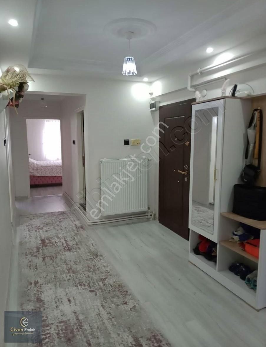 İlkadım, Sait Bey Mahallesi'nde Bulvara Yakın Bakımlı 3+1 Daire