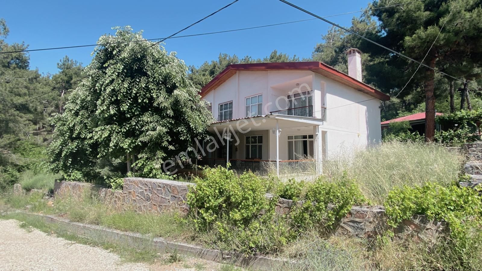 Çamalan'da Orman'a Sıfır Bitişik Nizam 2 Adet İkiz Villa Satılıktır