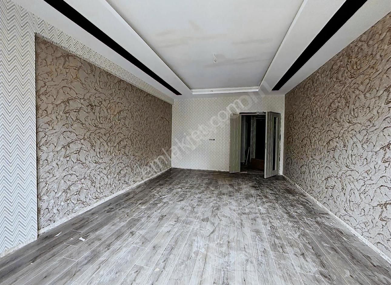 Yavuz Emlak Tan Satılık Daire 1 Kat Karaköprü Nar Heykeli Yanı 4 Odalı