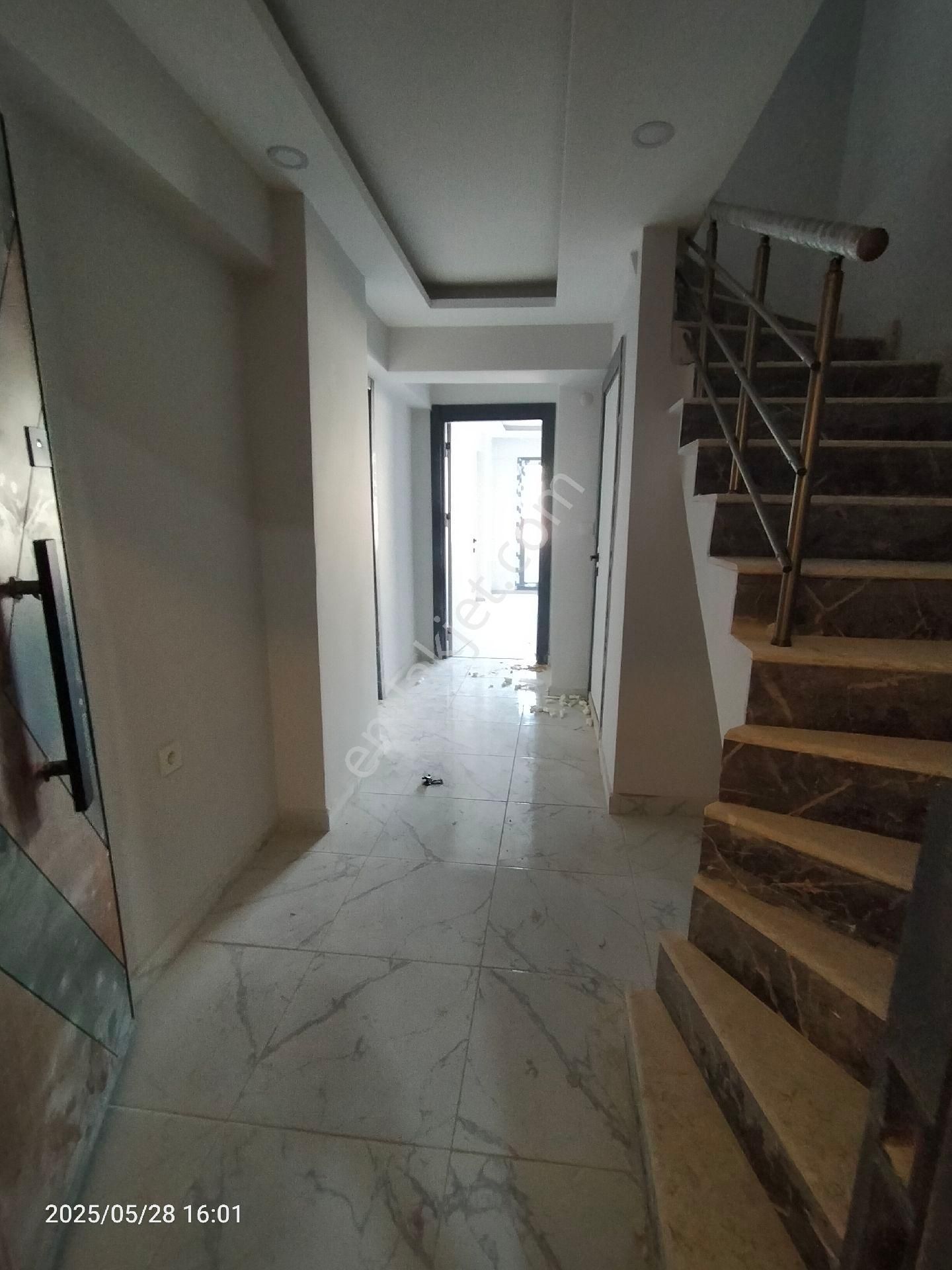 Saadet Korkmaz Emlak'tan İsmetpaşa'da Satılık 2+1 Ayrı Mutfaklı Ters Dubleks Daire
