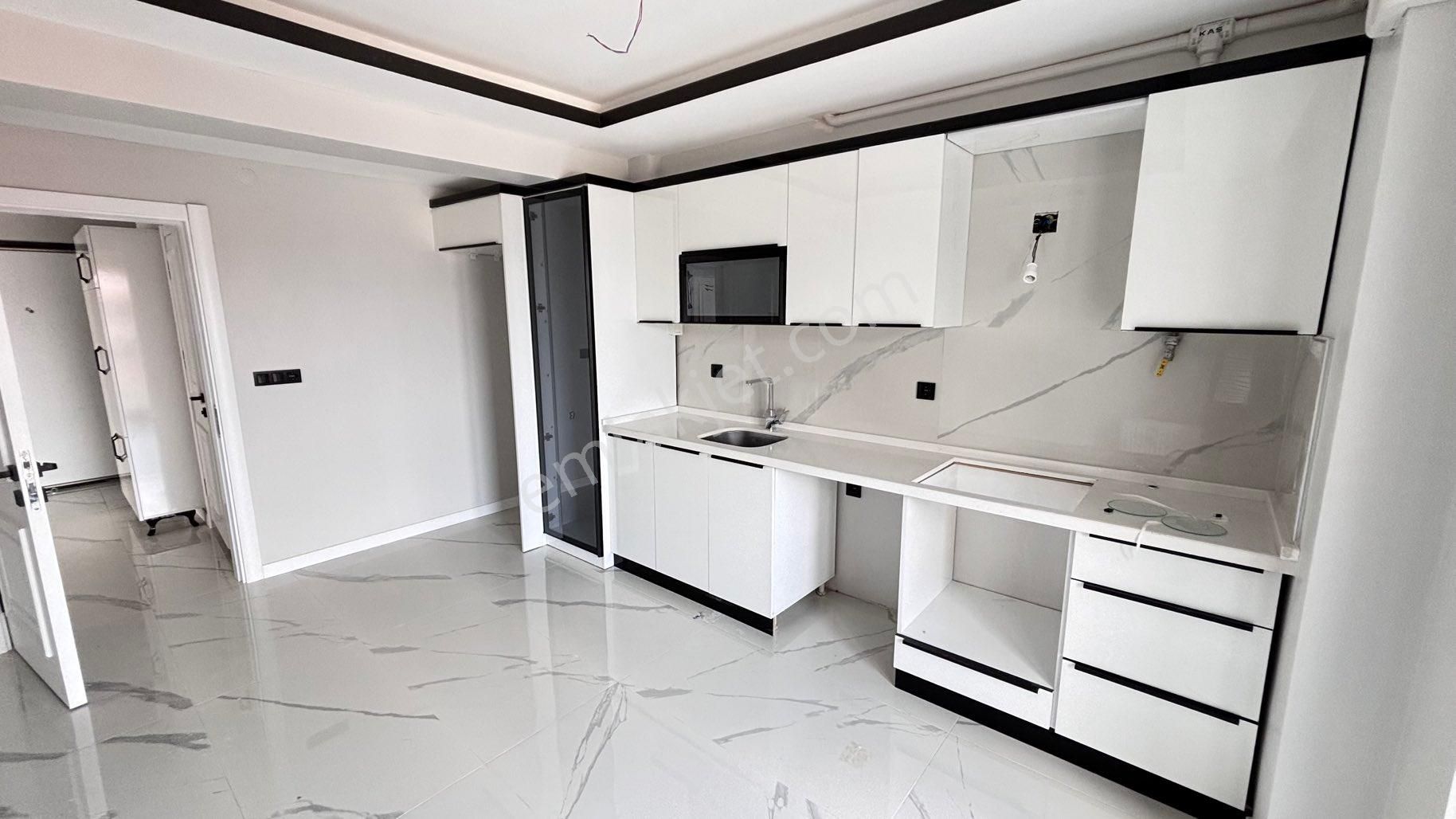 🏡 Yıldız Gayrimenkul’den Kurtuluş Mahallesi’nde Lüks 4+1 Sıfır Dubleks Daire Satışta!