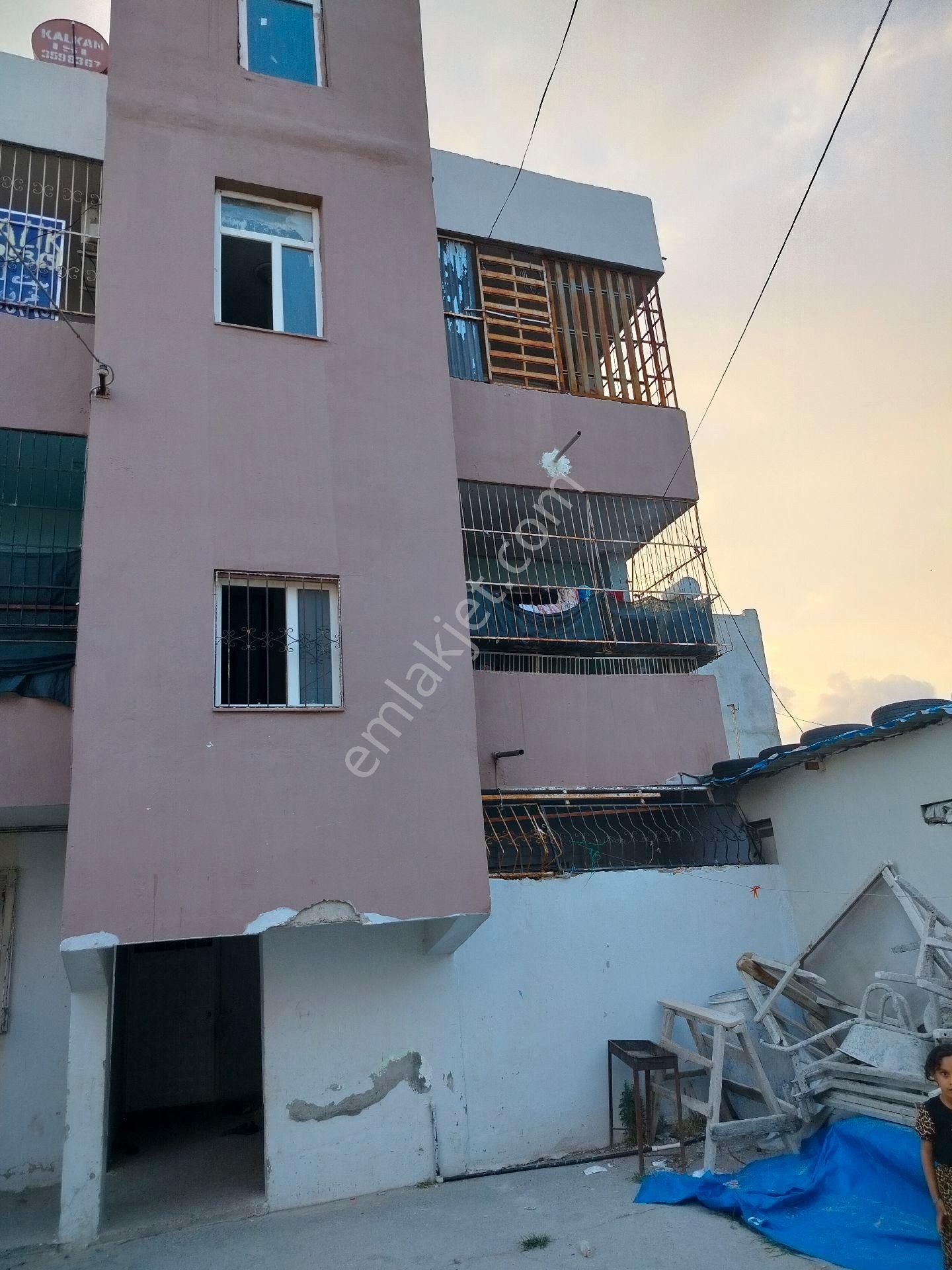 Yüreğir Koza Mahallesinde 3+1 Kiralık Ev