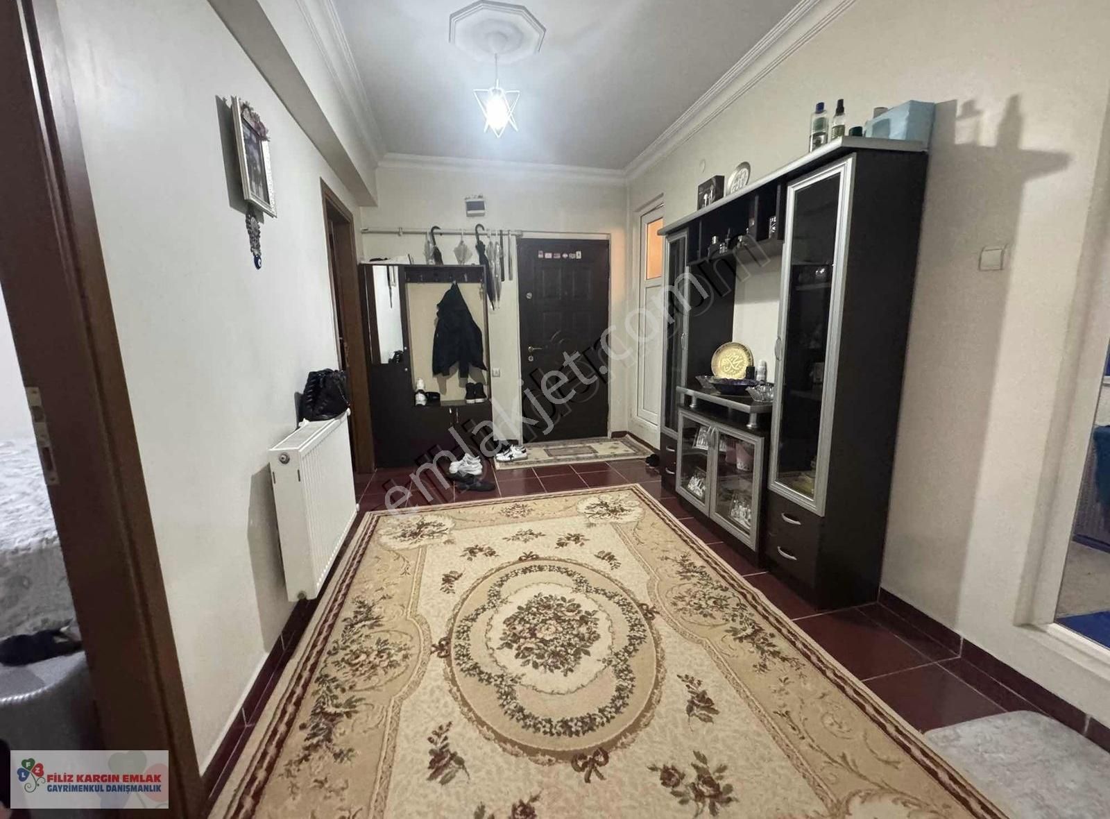 Filiz Emlaktan Bağcılar Fatih Yürüyüş Yolunda Eşyalı Kiralık