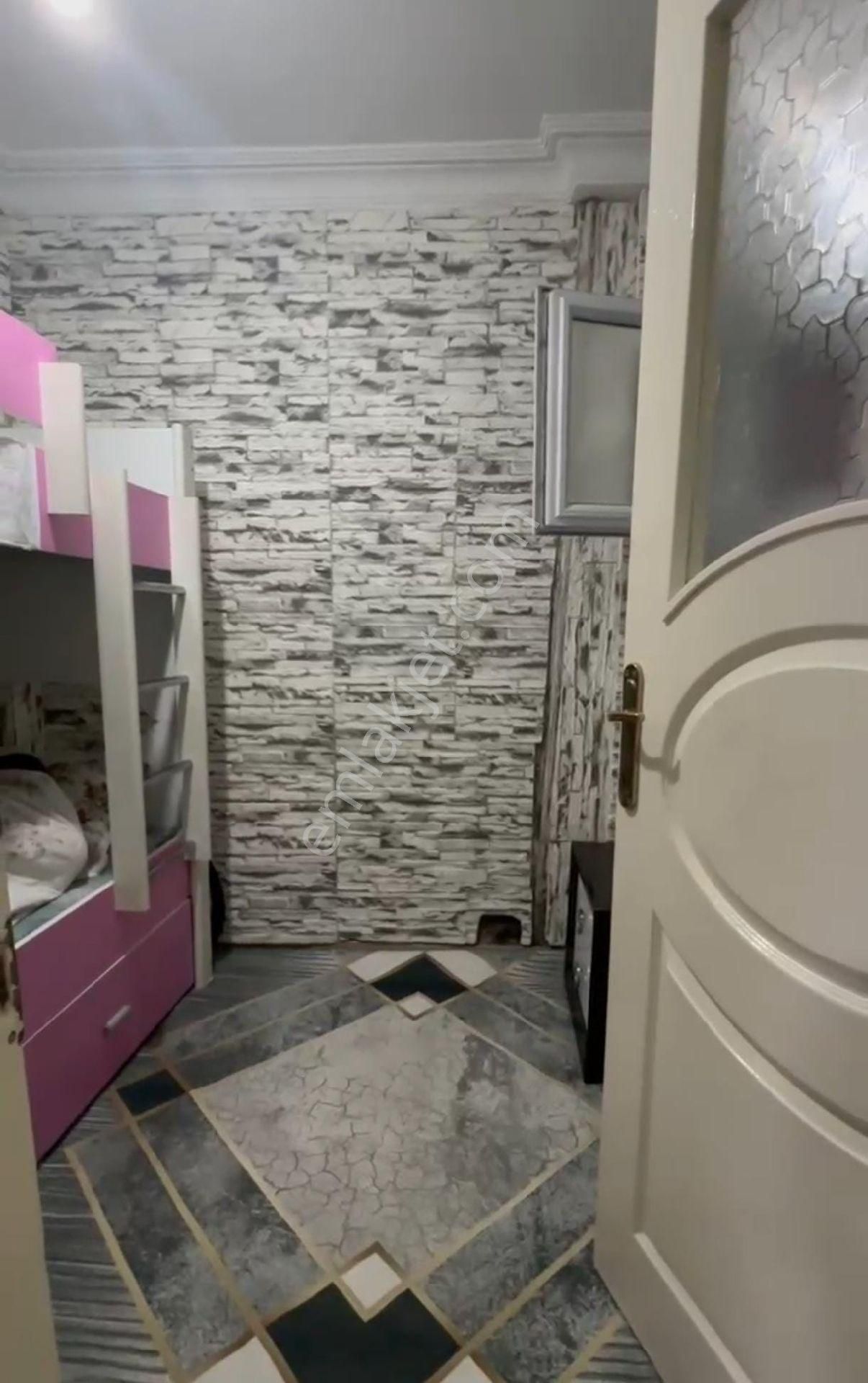 2+1 Kiralık Bahçe Kat Yarım Giriş Daire
