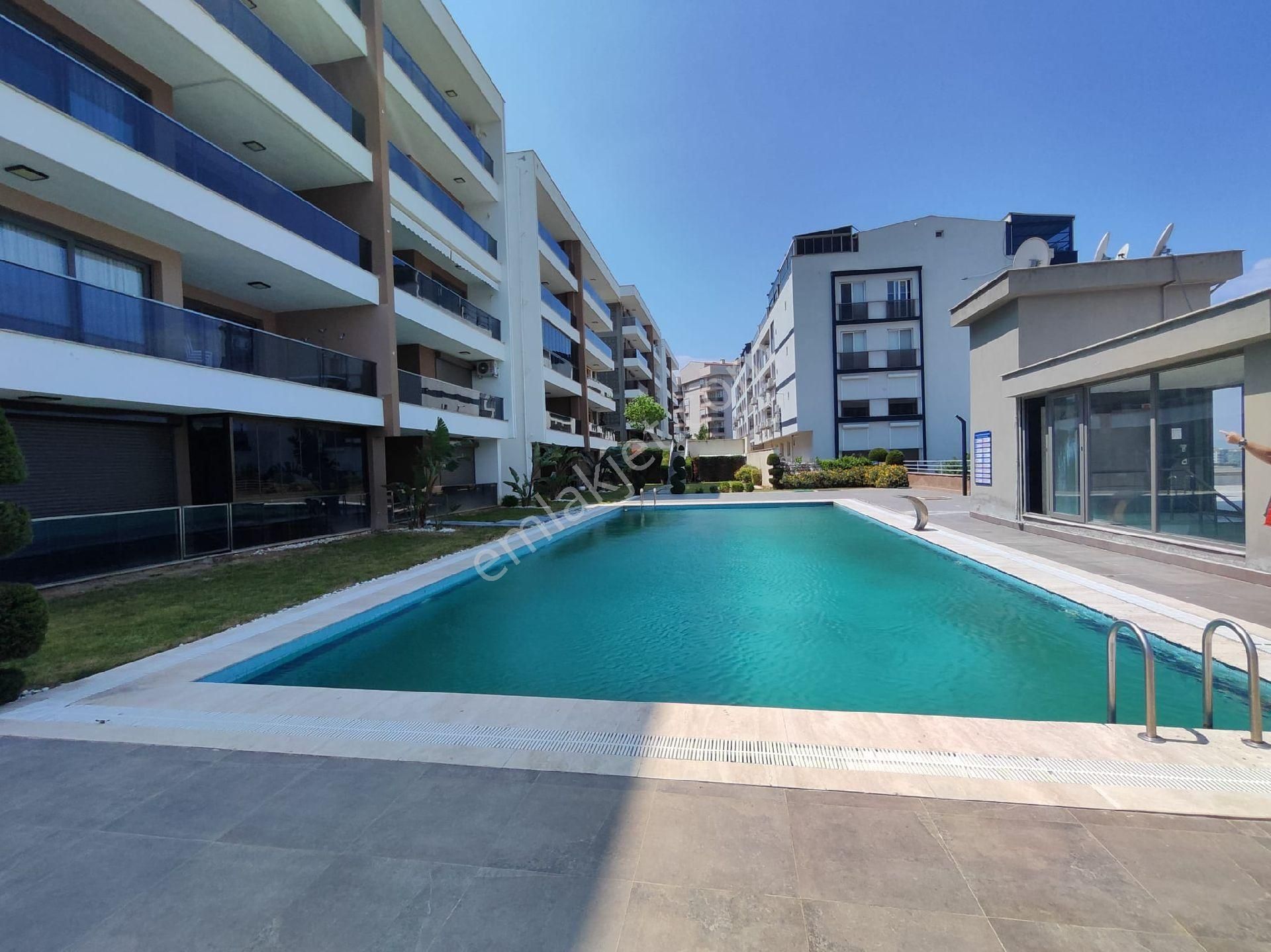 Panaromik Manzaralı 3+1 Satılık Residance Daire