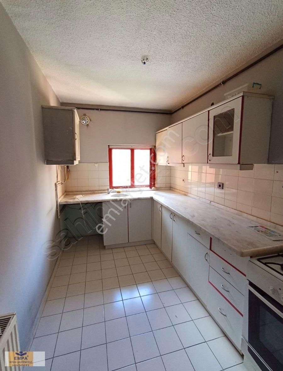 Eryaman Tunahan'da Cadde Üstü 3+1 Ara Kat Kiralık