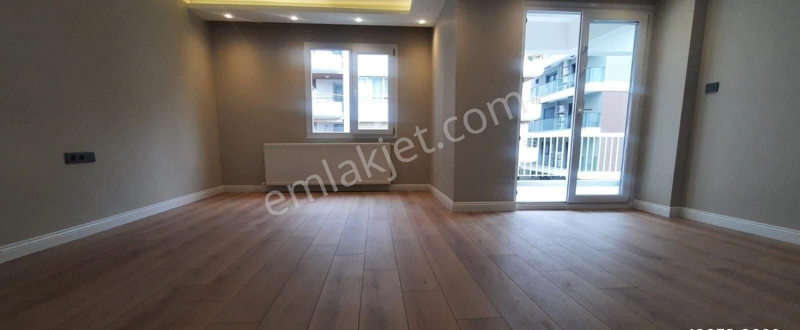 Karşıyaka Çamlıkta İçi Full Yapılı 3 Cepheli, 3+1 Satılık Daire