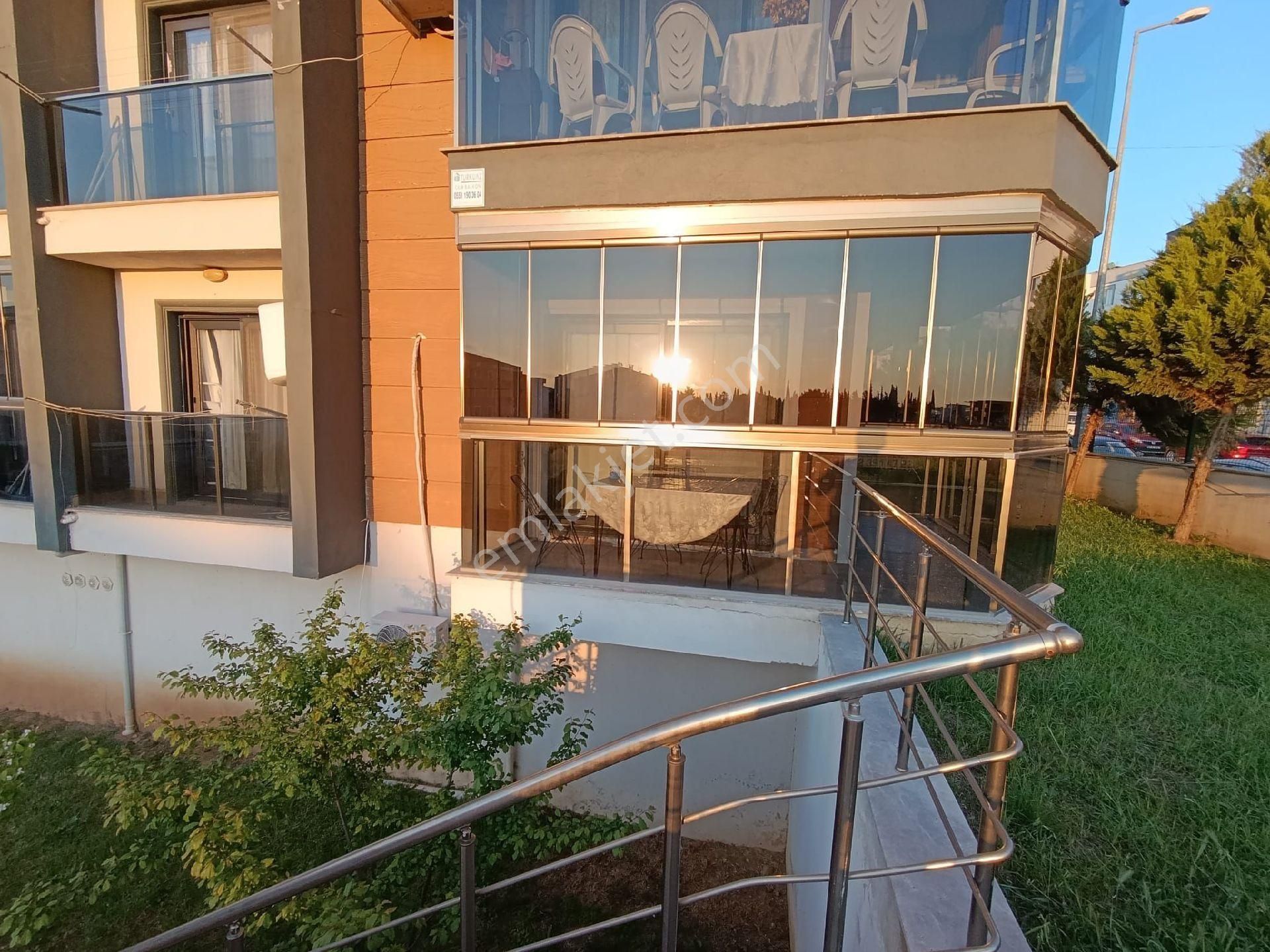 Kuşadası Davutlar Havuzlu Site İçerisinde 2+1daire Satılık