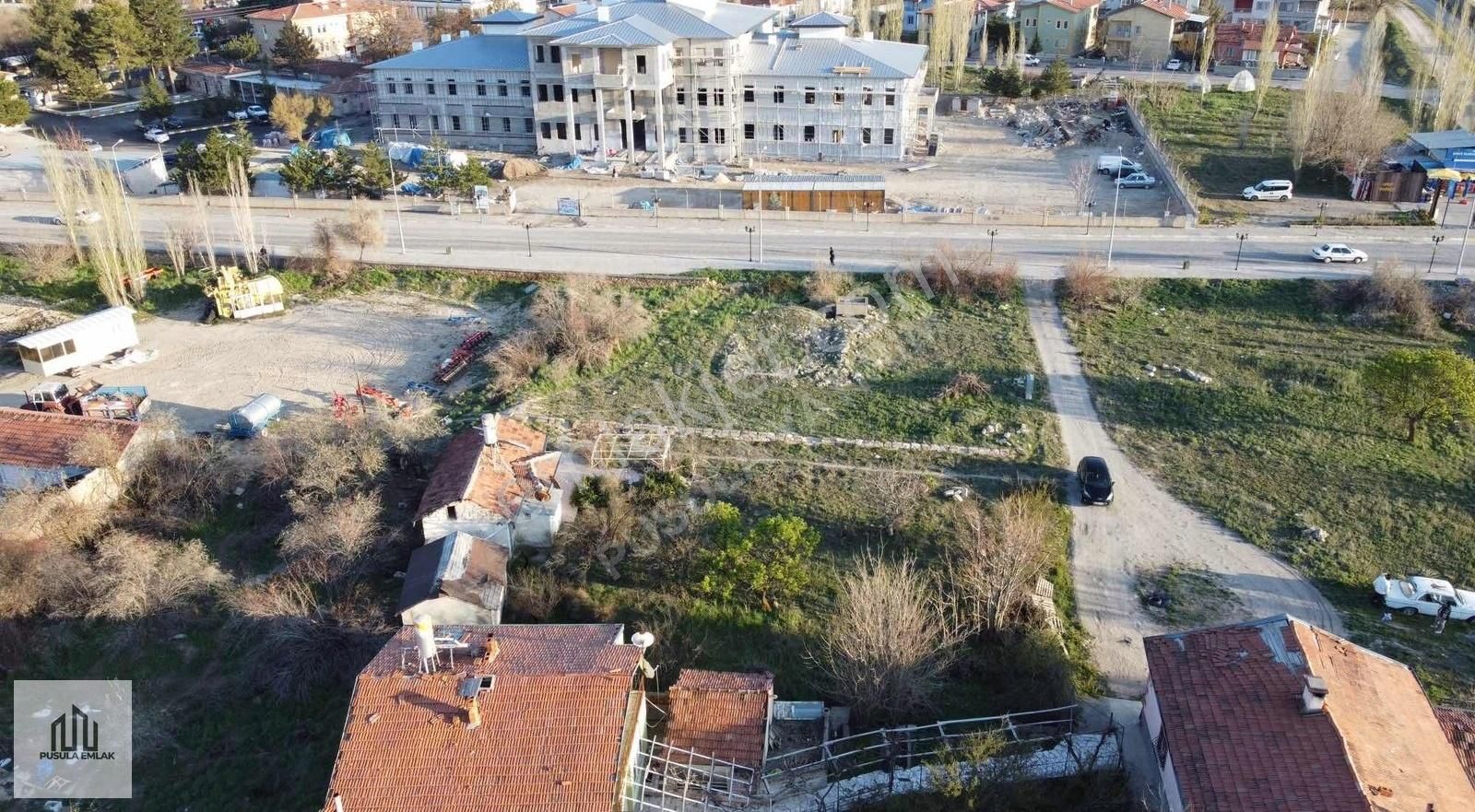 Avanos Hükümet Konağı Karşısında Ticari Ve Konut Parselleri