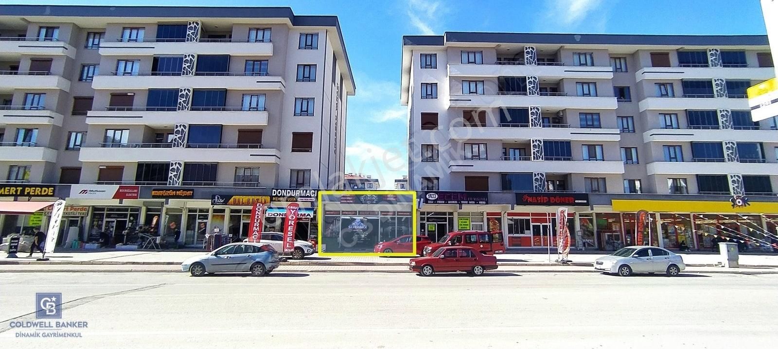 Coldwell Banker'dan Kırbaşı Caddesinde Kiracılı Satılık Dükkan