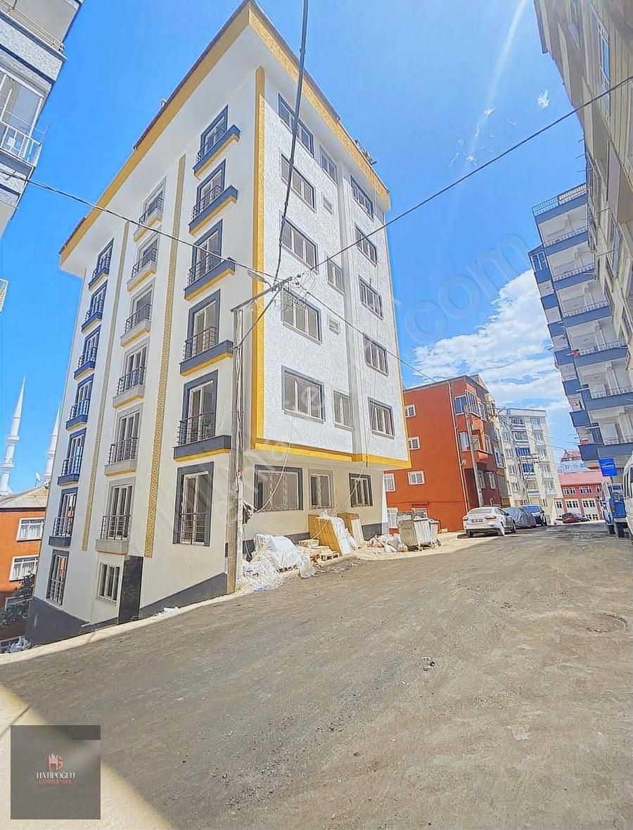 Hatipoğlu Gayrimenkulden Fırsat Fiyatlı 1+1 Daire !!araç Takaslı