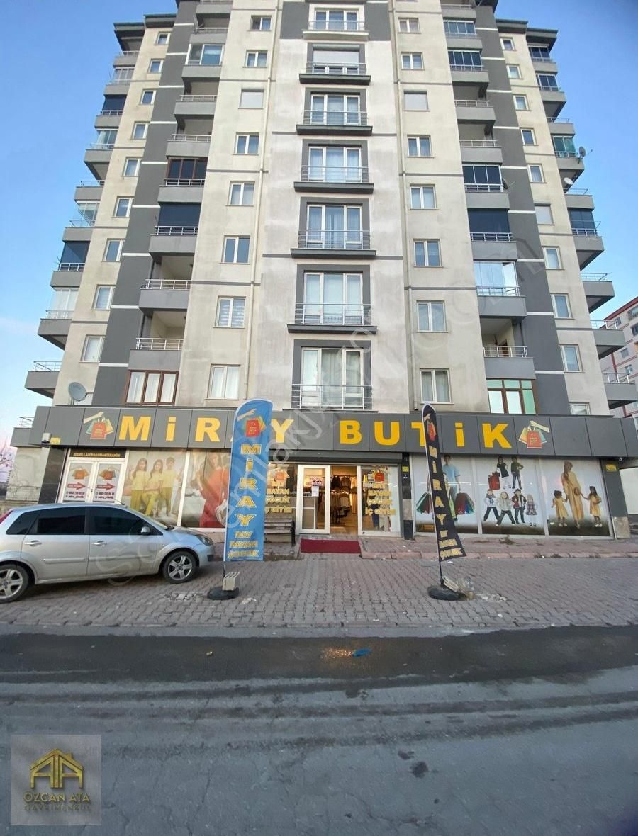Özcan Ata Gayrinenkulden Germirde Devren Satılık Butik