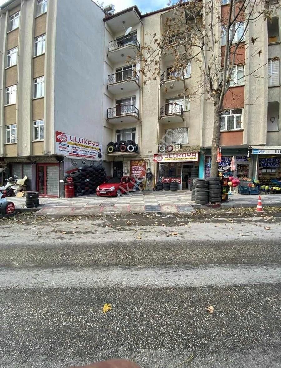 Kültür Park Yakını Ruhsatlı Devren Oto Lastikçi