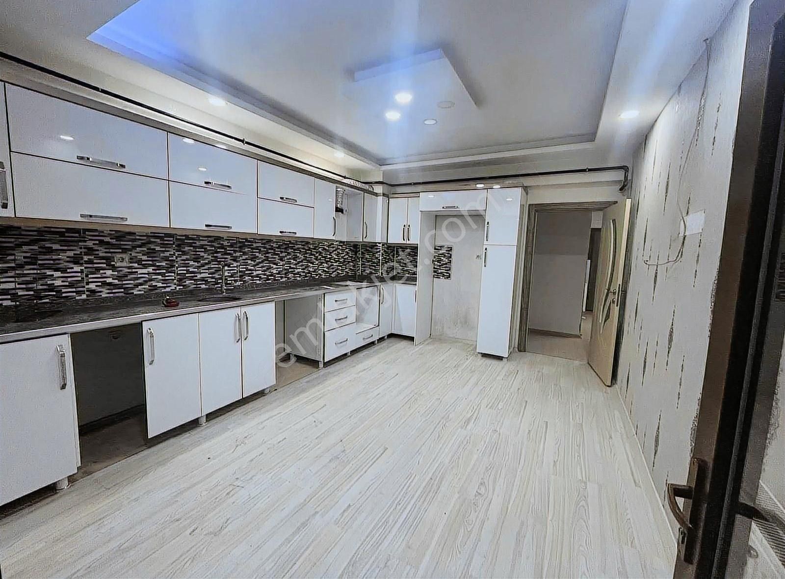 Malatya Caddesine Yakın 4+1 Satılık Daire