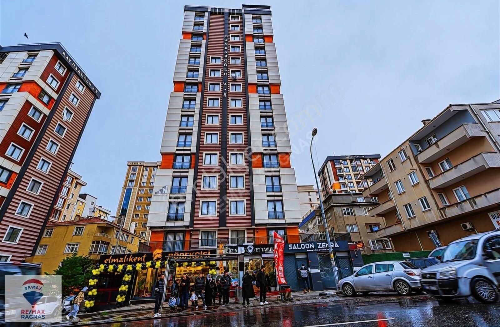 Ümraniye İstiklal Mh 85 M2 2+1 Asansörlü Otoparklı Ferah Daire