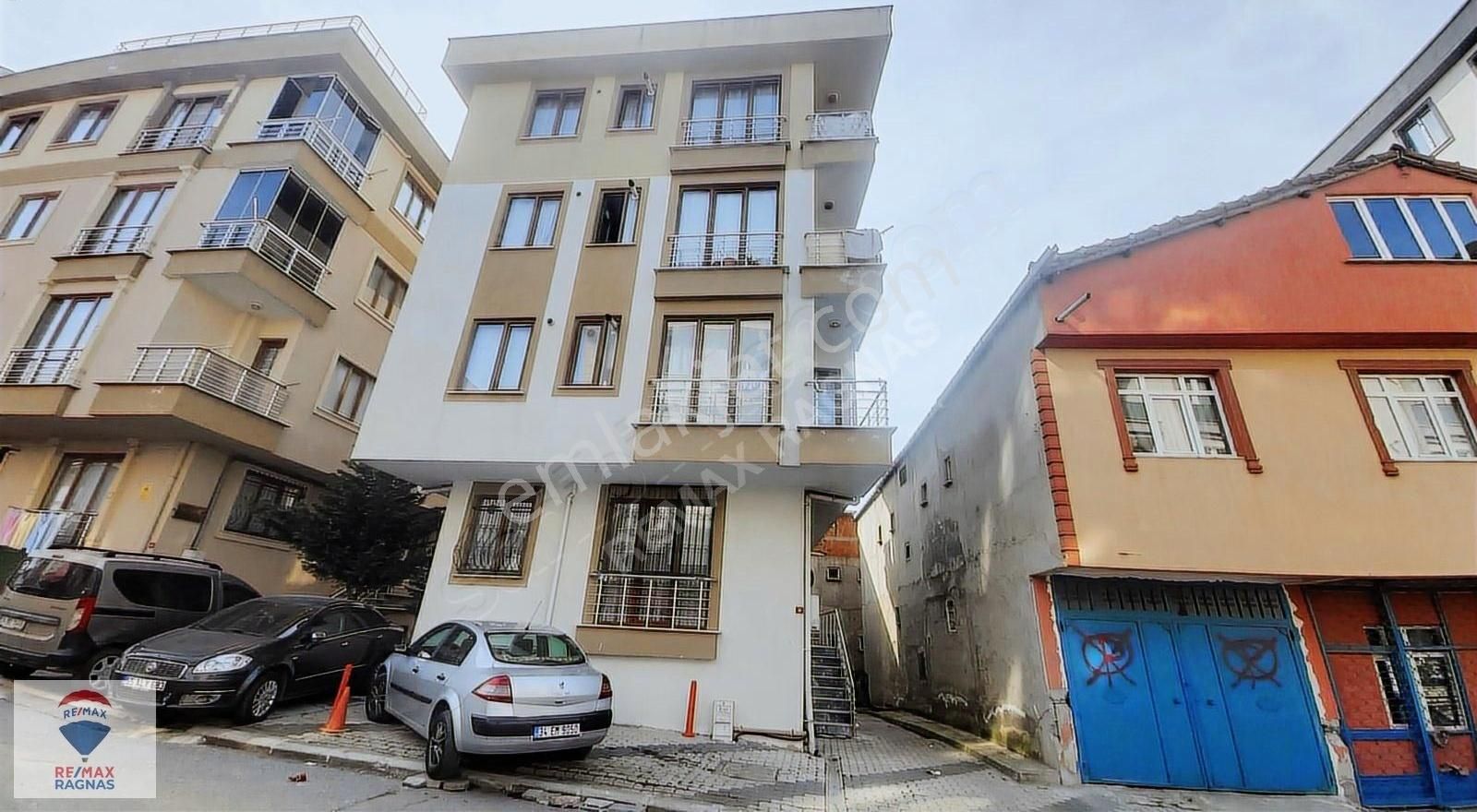 Sancaktepe Yenidogan Mah. 80 M² Kullanışlı 2+1 Satılık Daire
