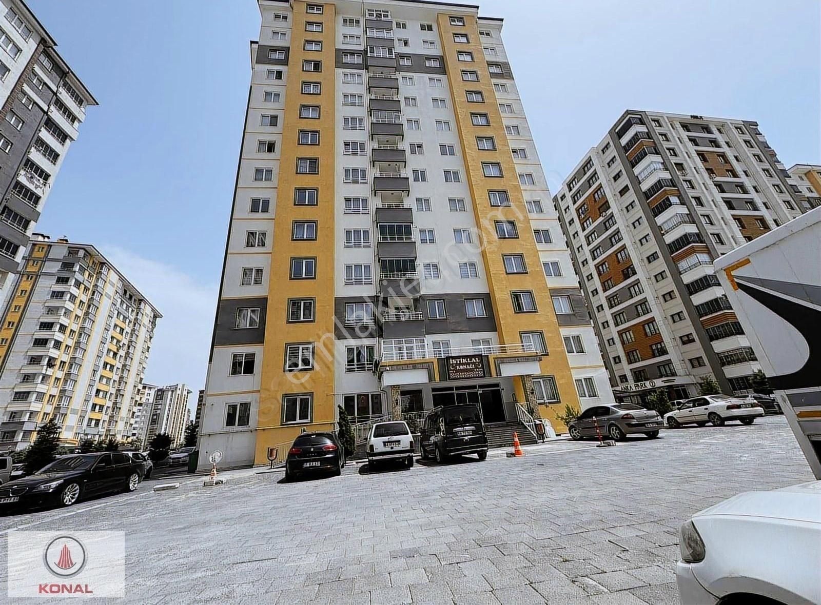 Konal Gayrimenkul | 2+1 Şehir Merkezi Küçükali'de Köşe Daire